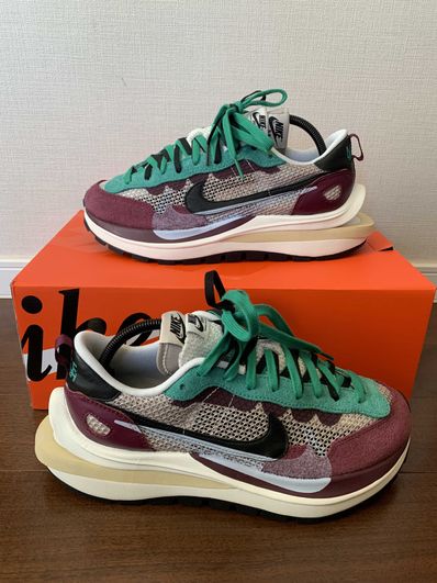 sacai × Nike Vapor Waffle "String/Red/Green"