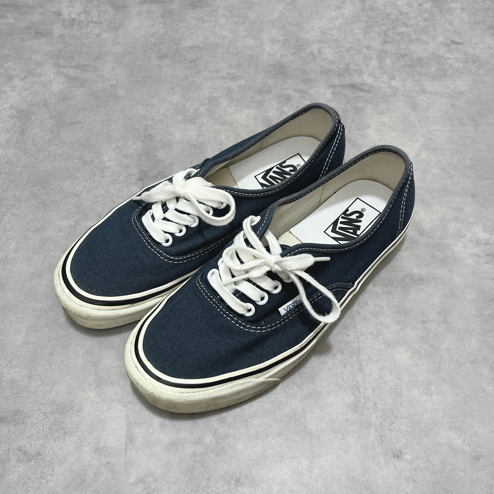 Vans Authentic 44 DX "Dress Blue"