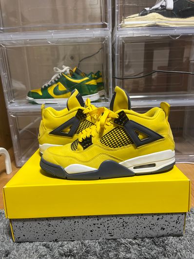 Nike Air Jordan 4 "Tour Yellow"