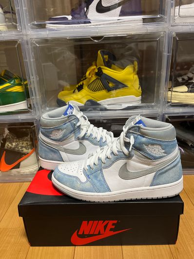 Nike Air Jordan 1 High OG "Hyper Royal"