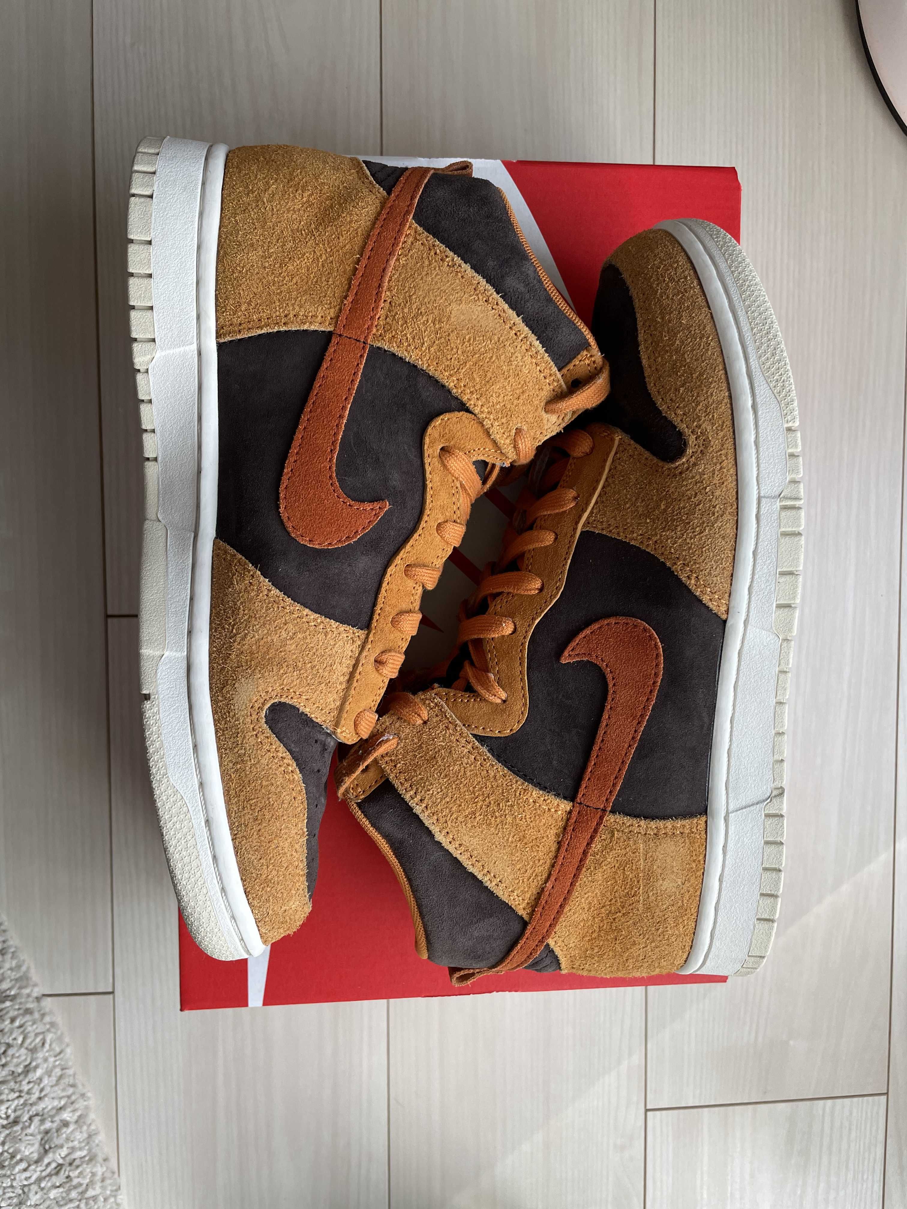 NIKE DUNK HIGH PRM "DARK CURRY"