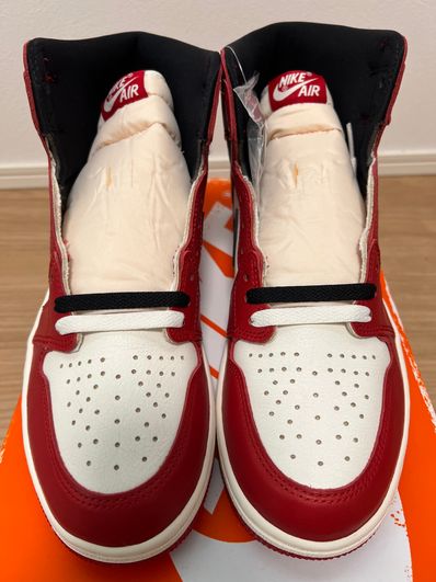 Nike Air Jordan 1 High OG "Lost & Found/Chicago"