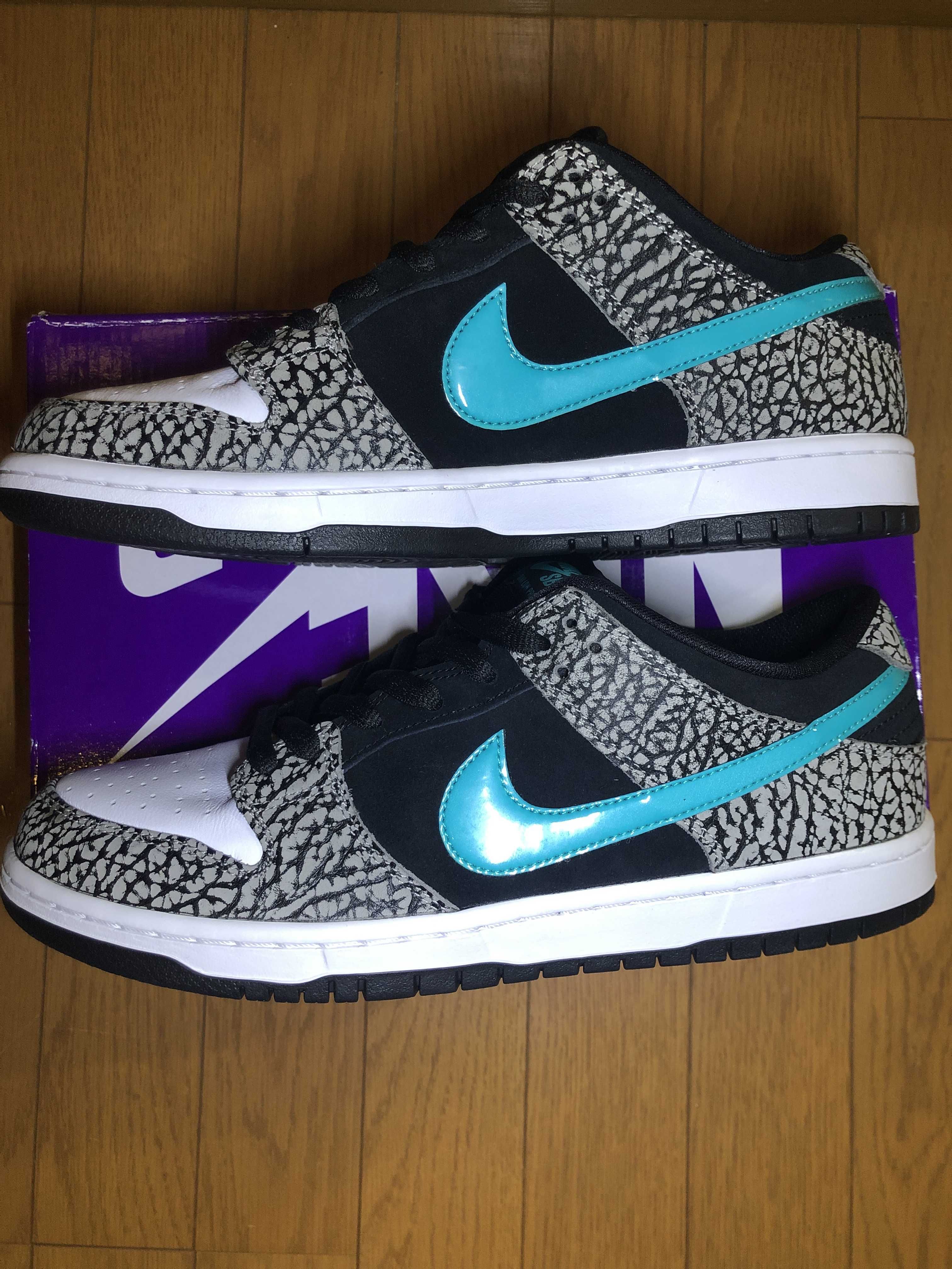 Nike SB Dunk Low "Elephant/Safari"