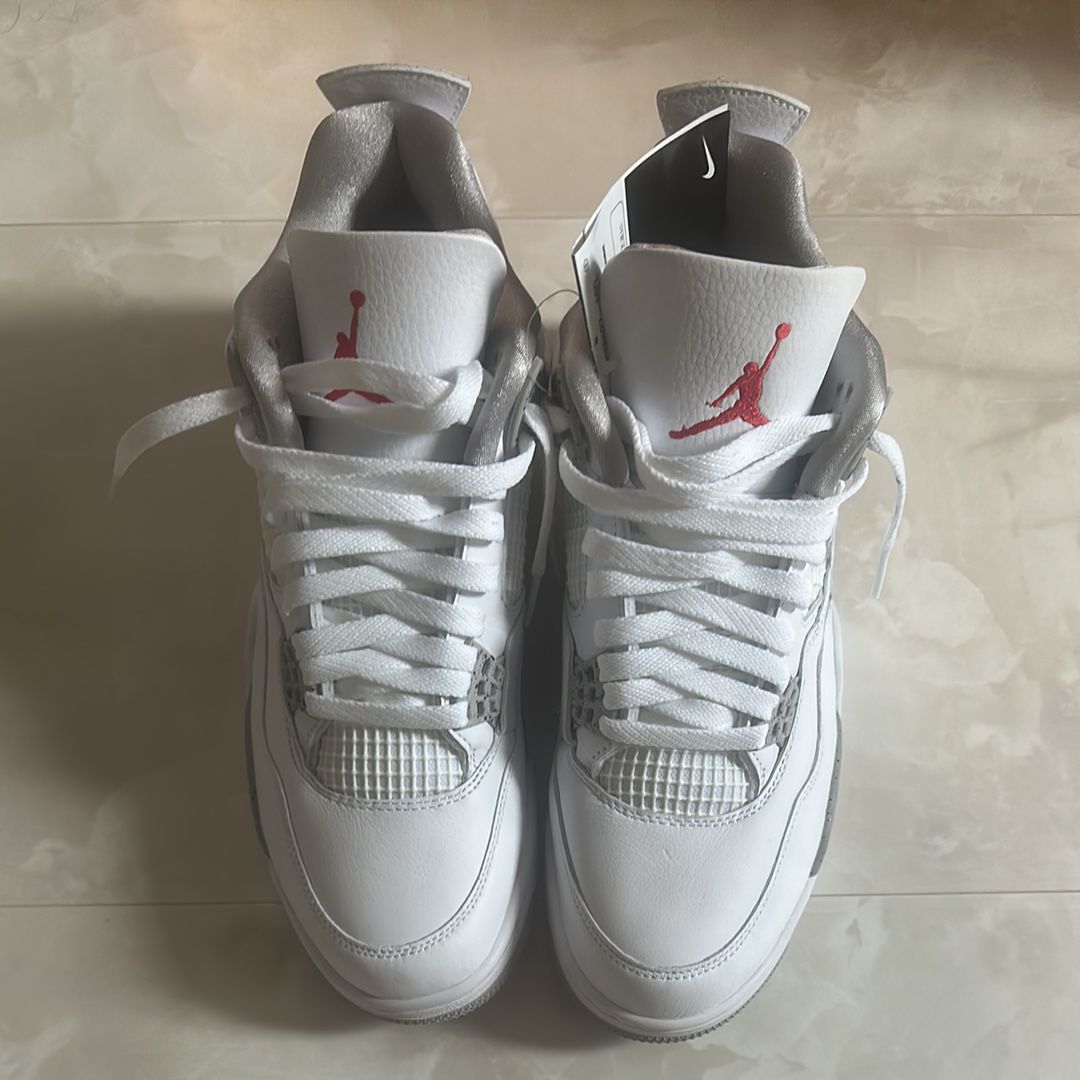 Nike Air Jordan 4 "Tech White"  