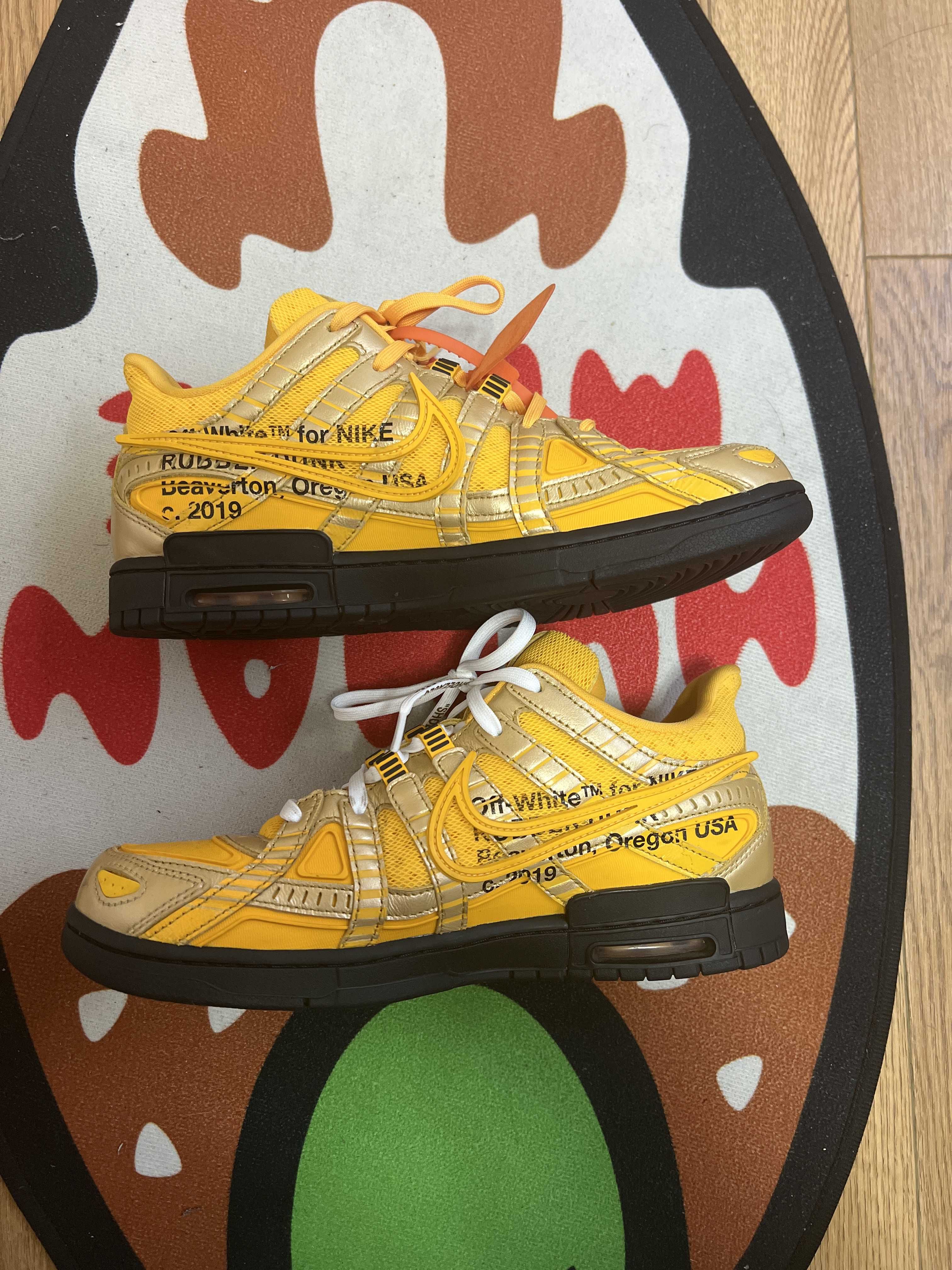 Off-White × Nike Air Rubber Dunk "University Gold"