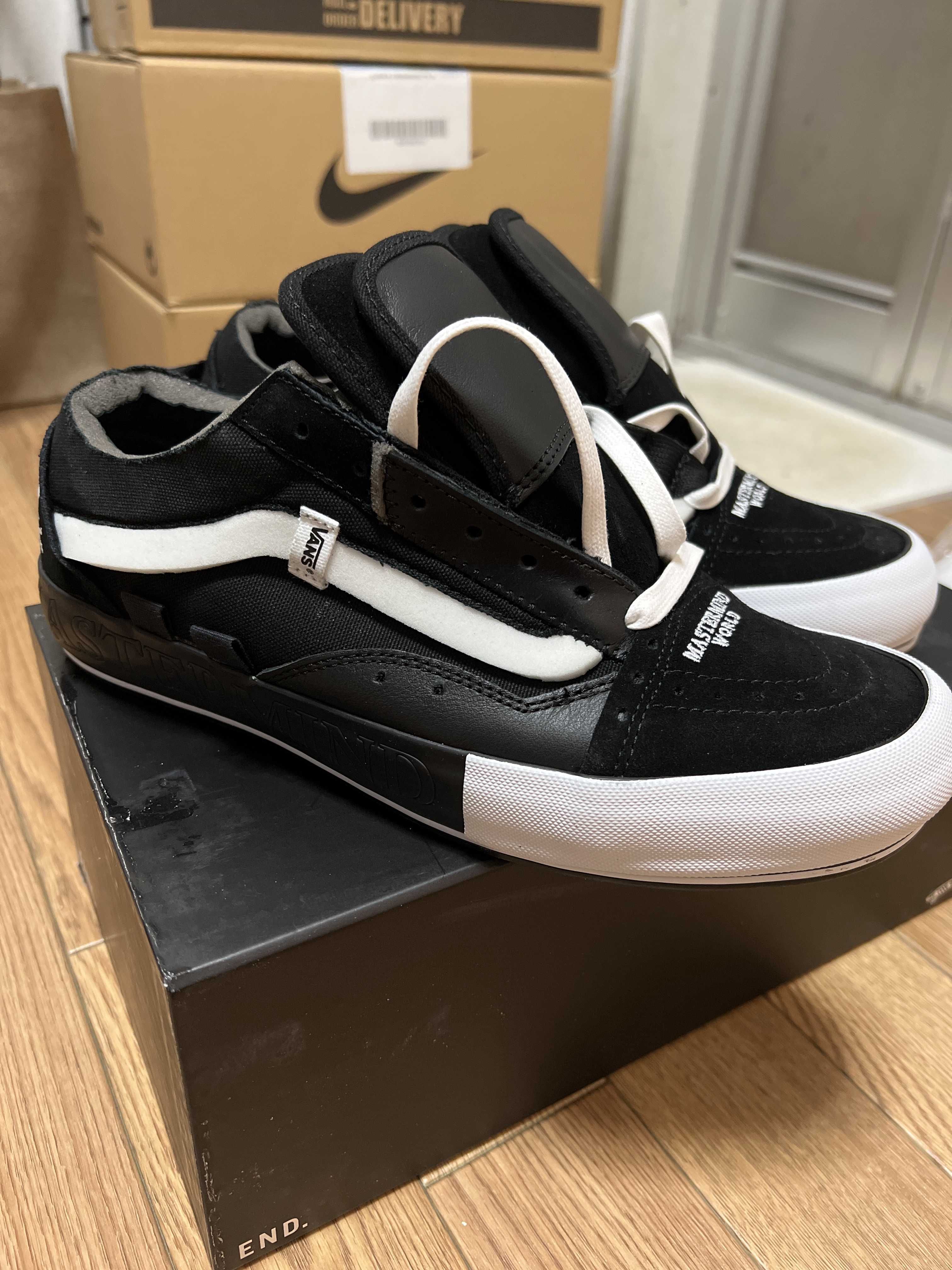 Mastermind world × Vans Vault Presented by END. UA Old Skool "Black"