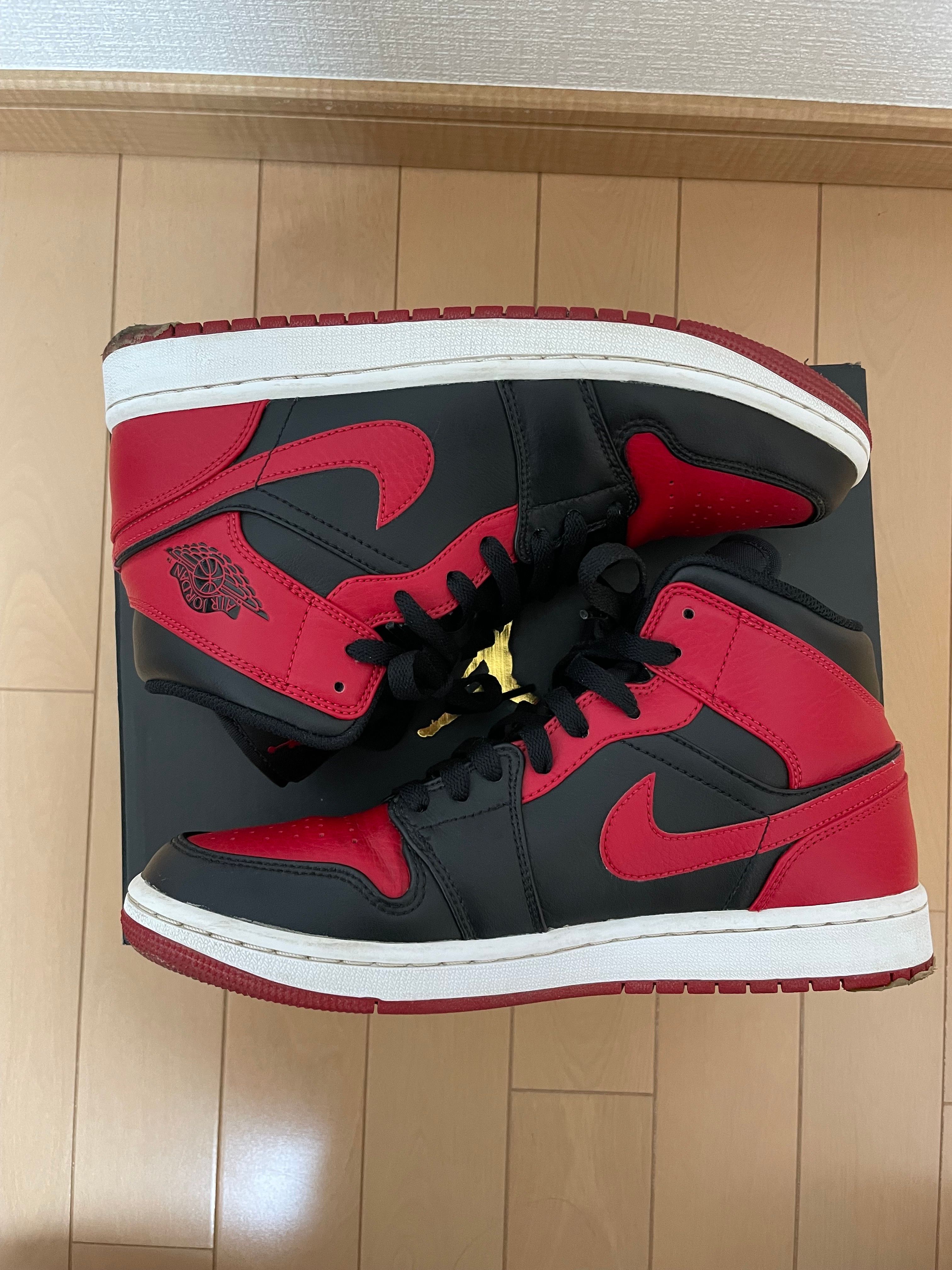 Nike Air Jordan 1 Mid "Bred"