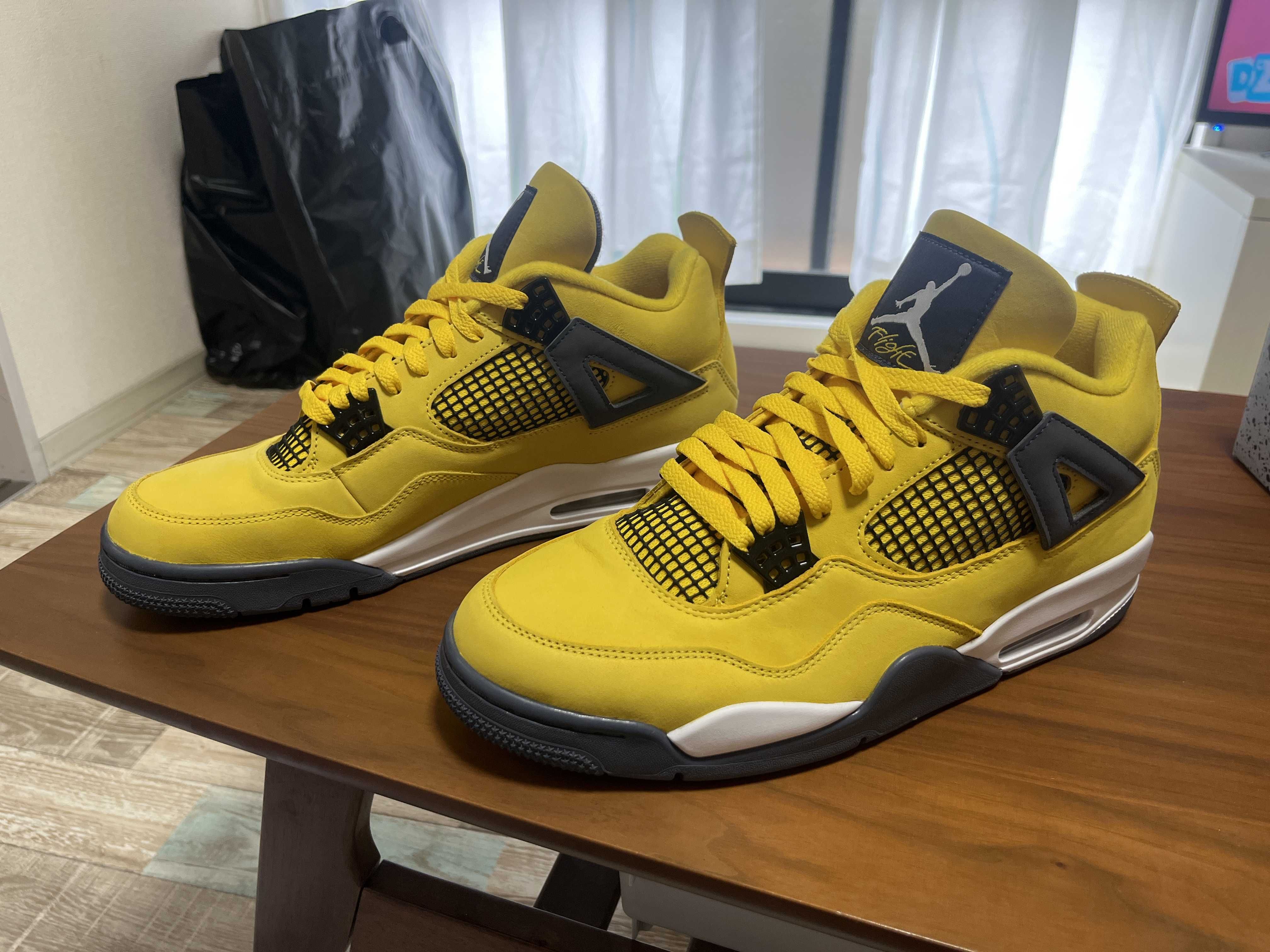 Nike Air Jordan 4 "Tour Yellow"