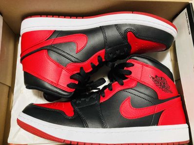 Nike Air Jordan 1 Mid "Bred"