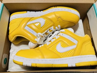Supreme × Nike SB Air Force 2 "Varsity Maize"