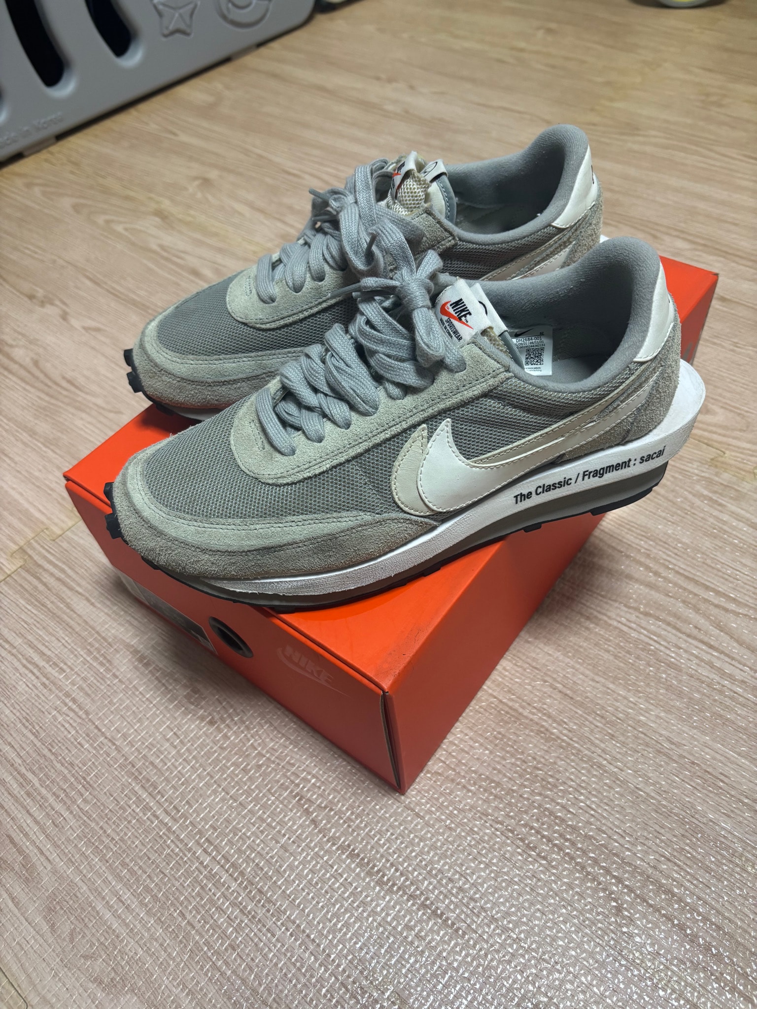 fragment design × sacai × Nike LD Waffle "Light Smoke Grey"