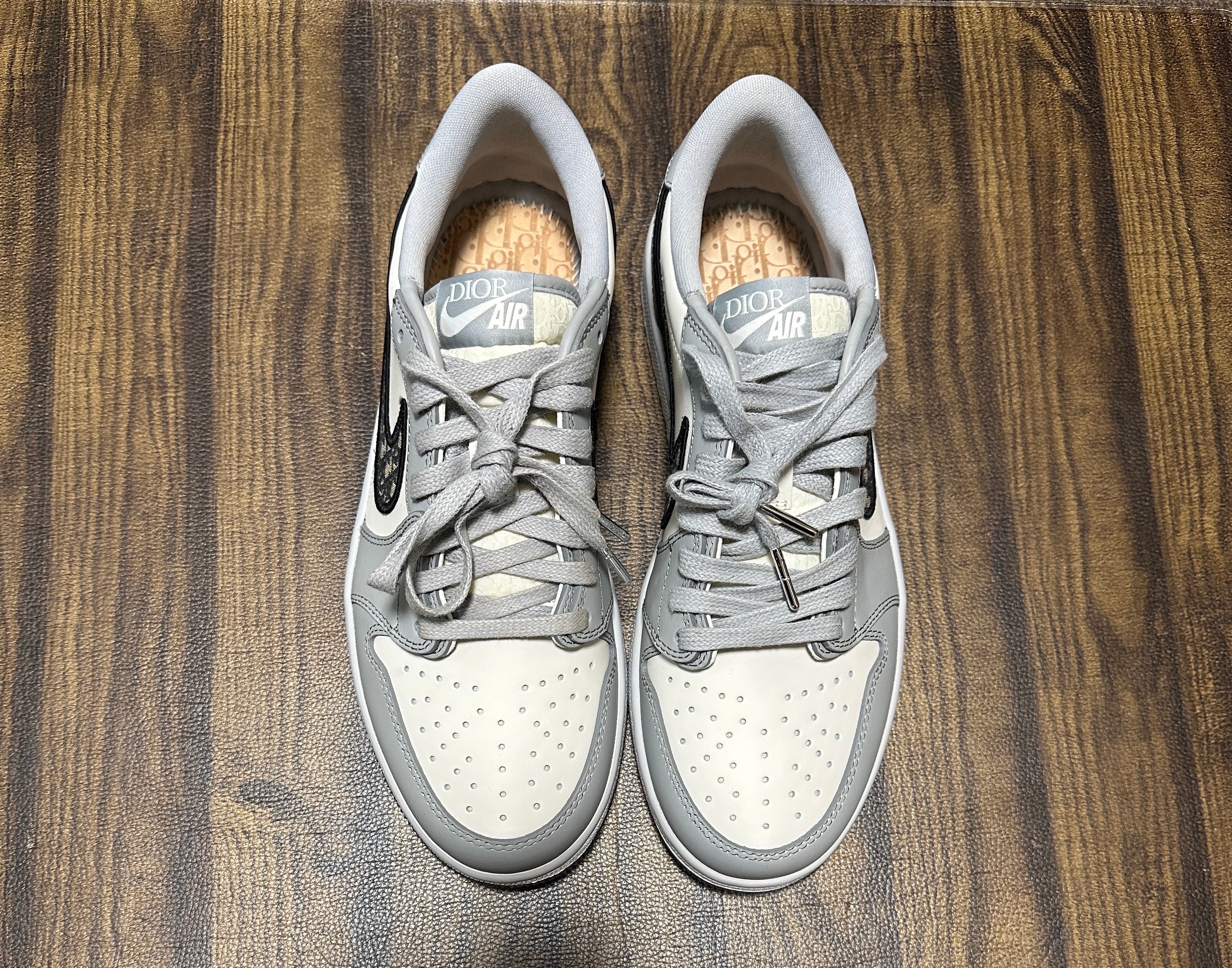 Dior × Nike Air Jordan 1 Low OG "Wolf Grey/Black-Sail-White"