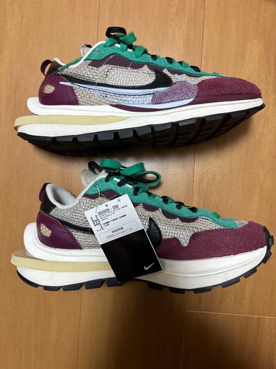 sacai × Nike Vapor Waffle "String/Red/Green"