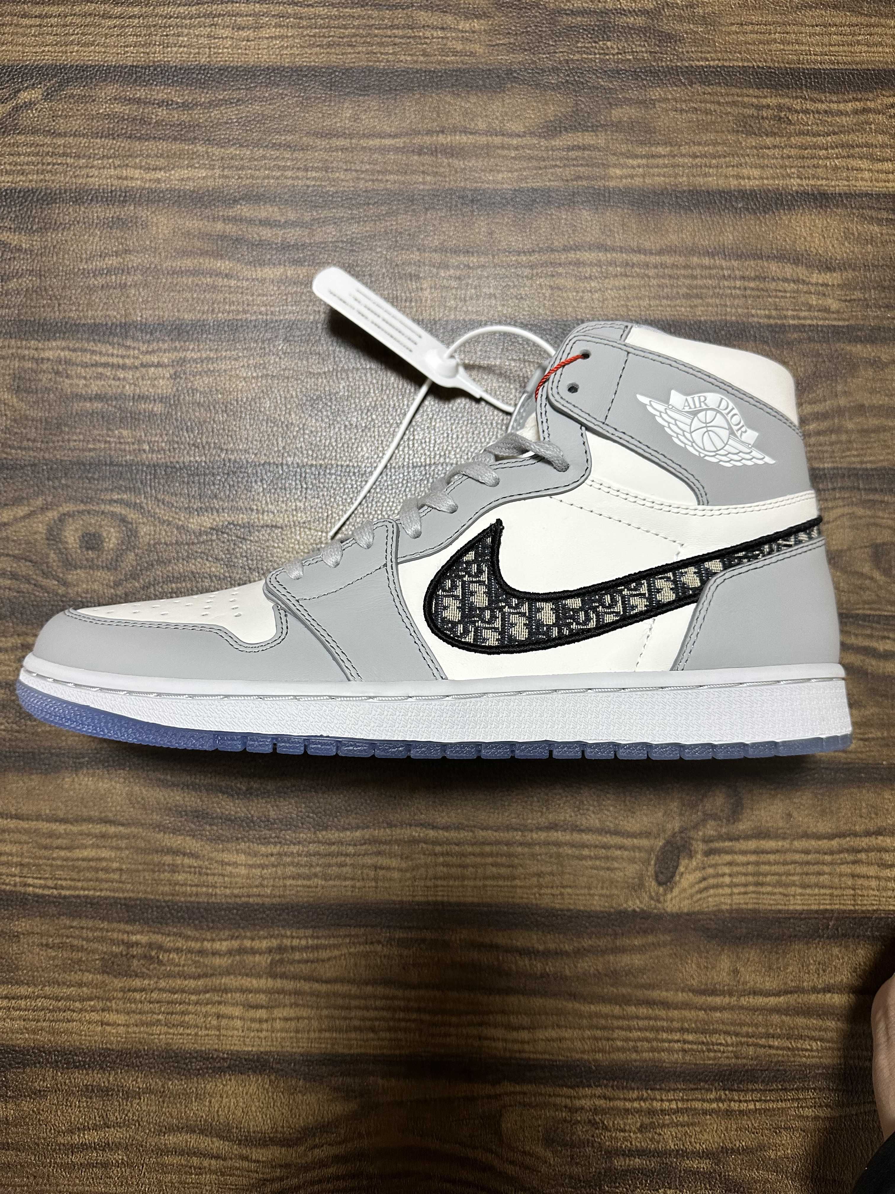 Dior × Nike Air Jordan 1 High OG "DIOR"