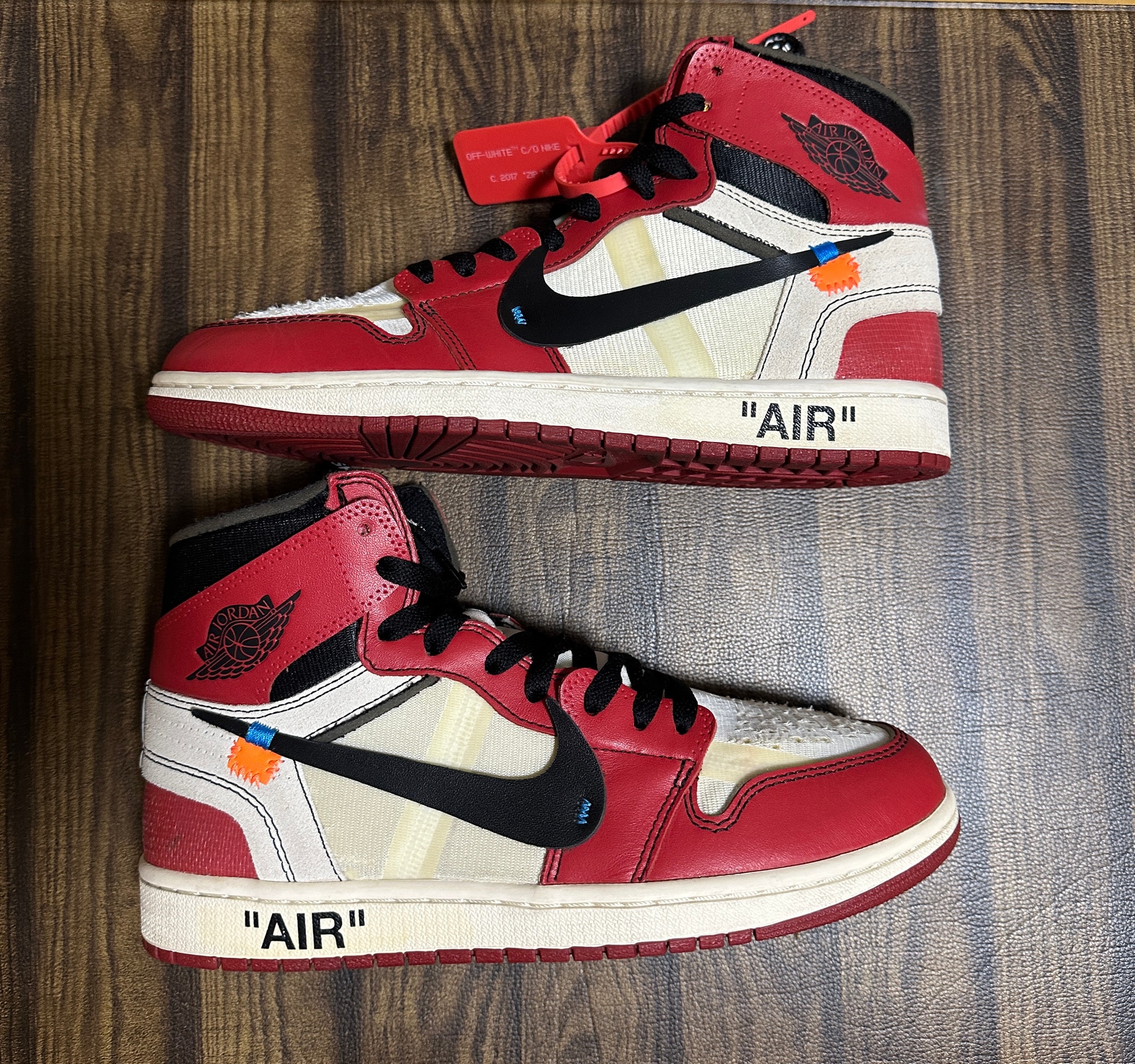 Off-White × Nike Air Jordan 1 Retro High The Ten "Chicago"