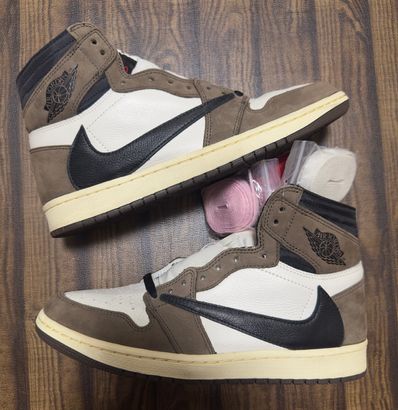 Travis Scott × Nike Air Jordan 1 Retro High OG TS SP "Sail/Dark Mocha"
