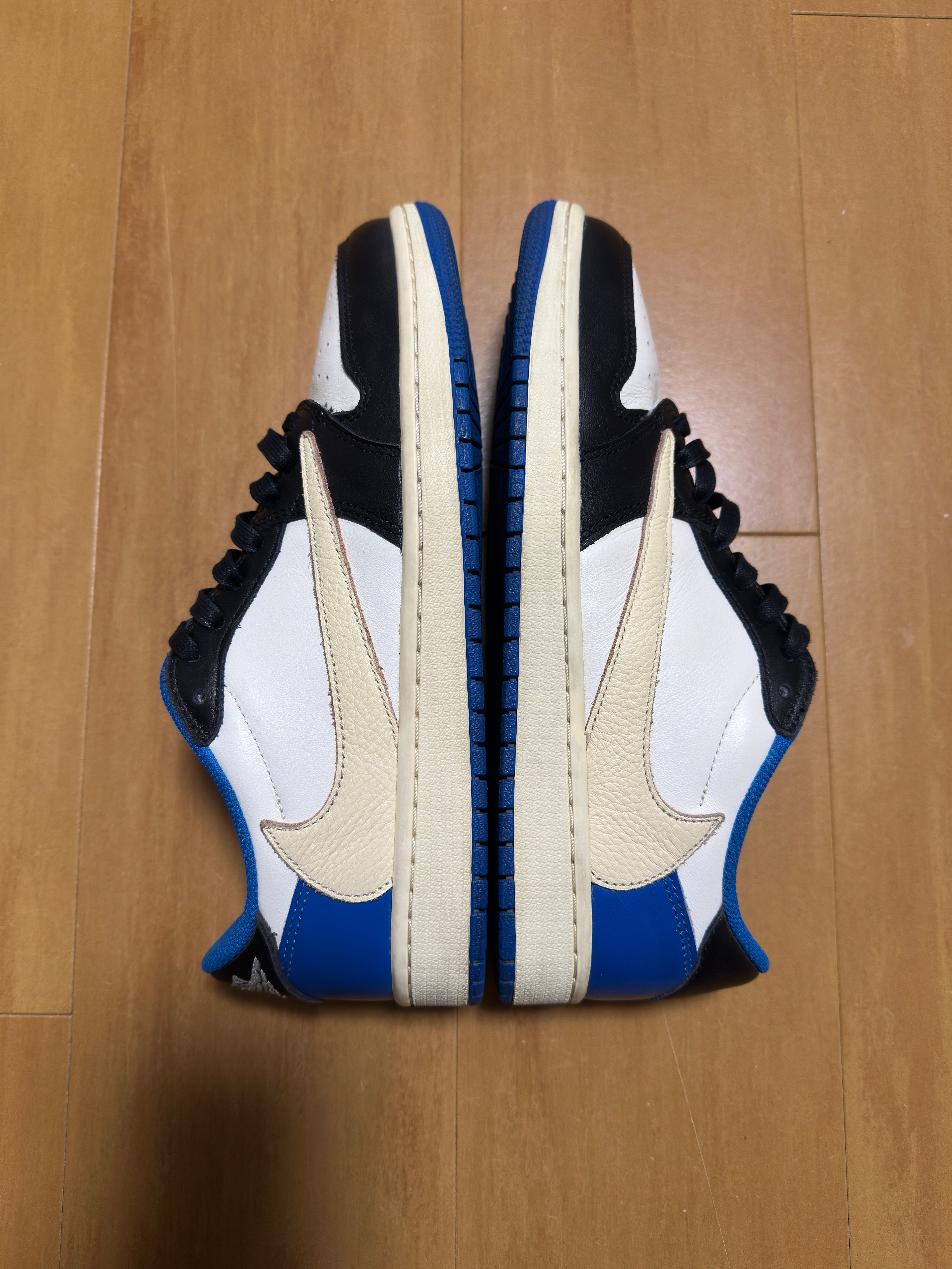 Travis Scott × fragment design × Nike Air Jordan 1 Low OG SP "Military Blue"