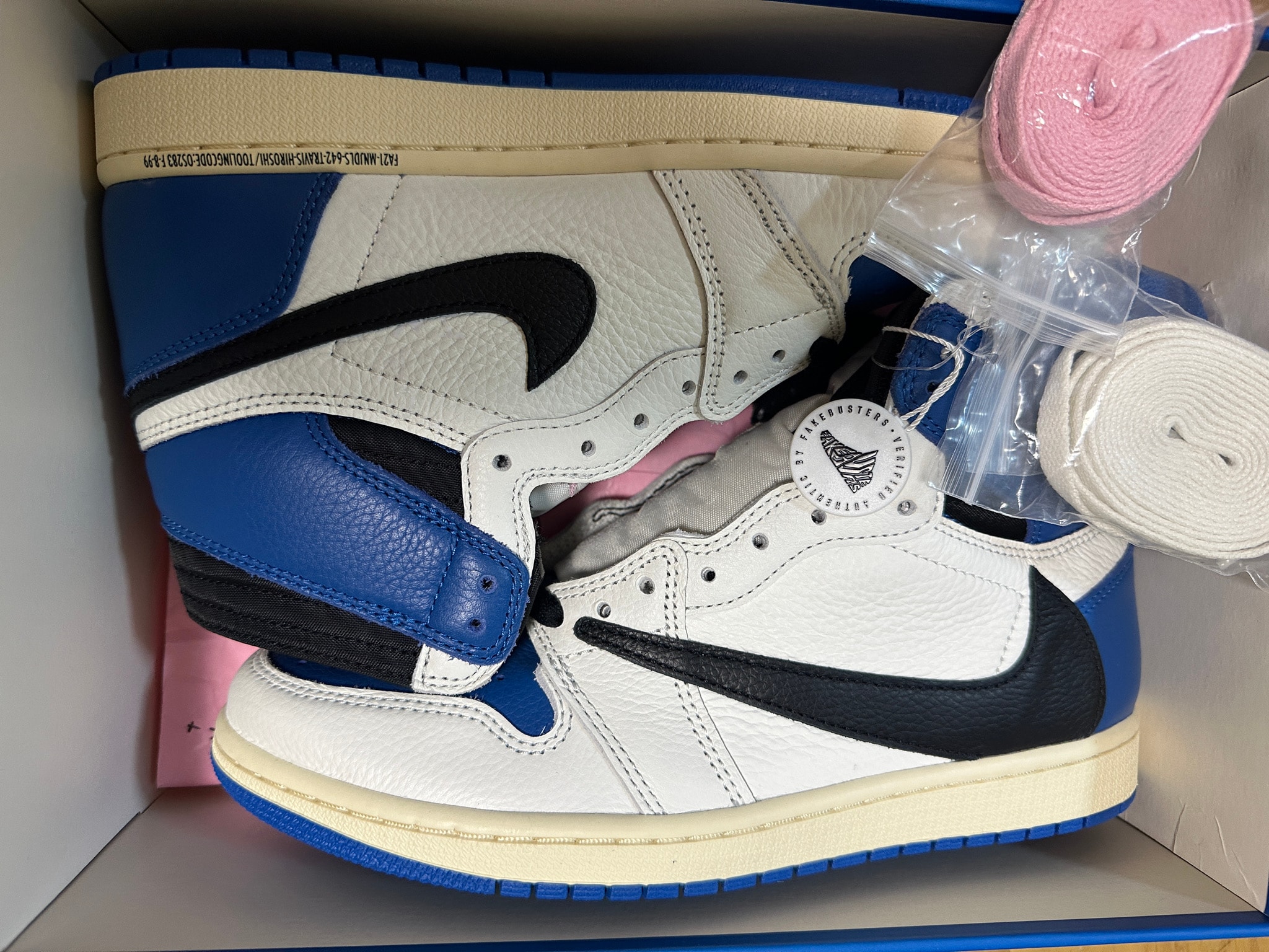 Travis Scott × fragment design × Nike Air Jordan 1 Retro High OG SP "Military Blue"