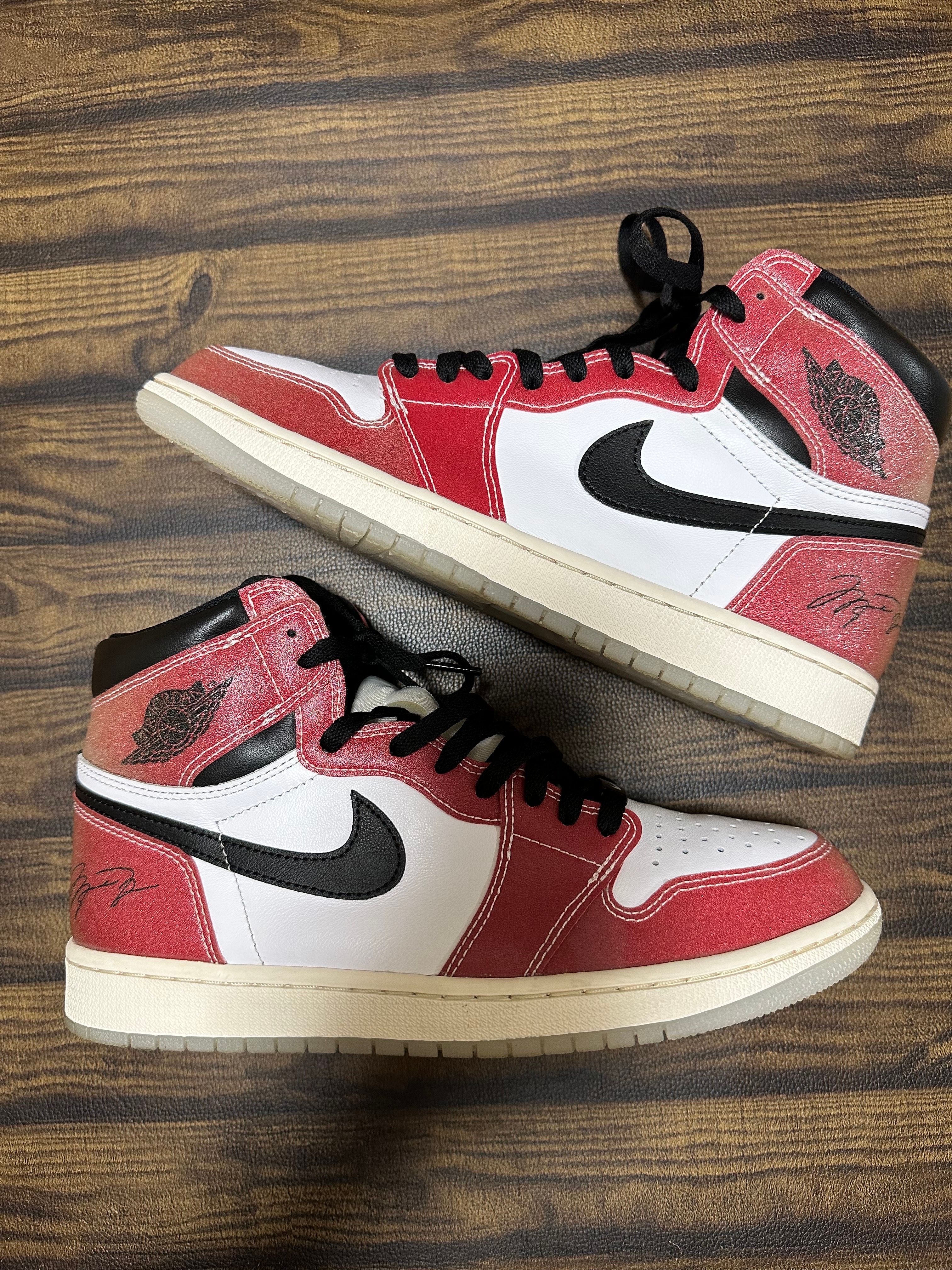 Trophy Room × Nike Air Jordan 1 High OG "Chicago"