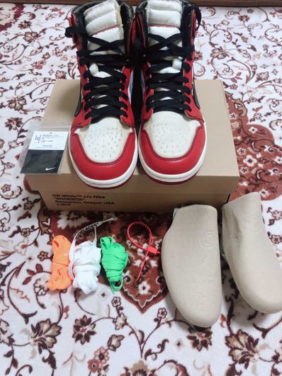 Off-White × Nike Air Jordan 1 Retro High The Ten "Chicago"