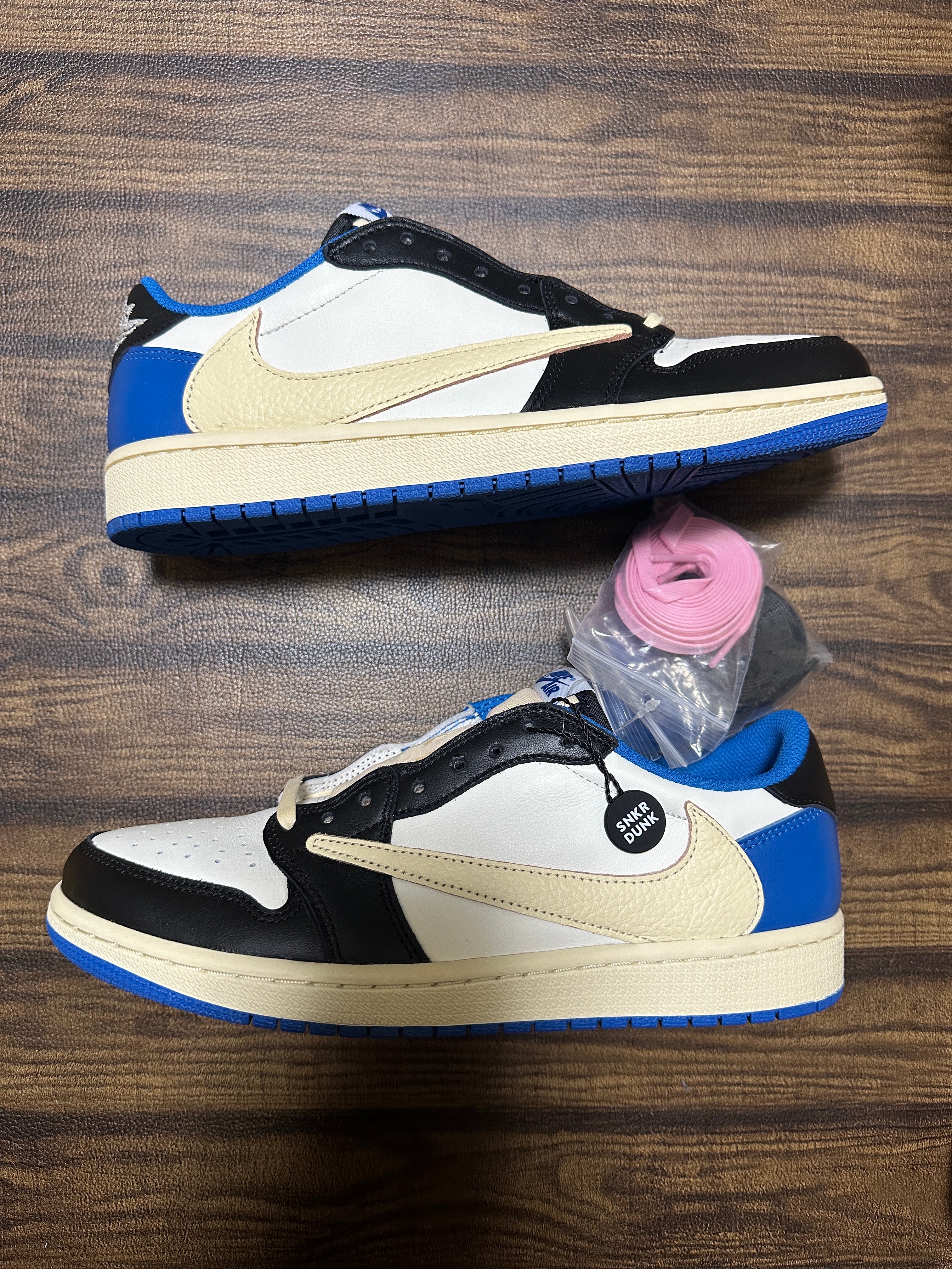 Travis Scott × fragment design × Nike Air Jordan 1 Low OG SP "Military Blue"
