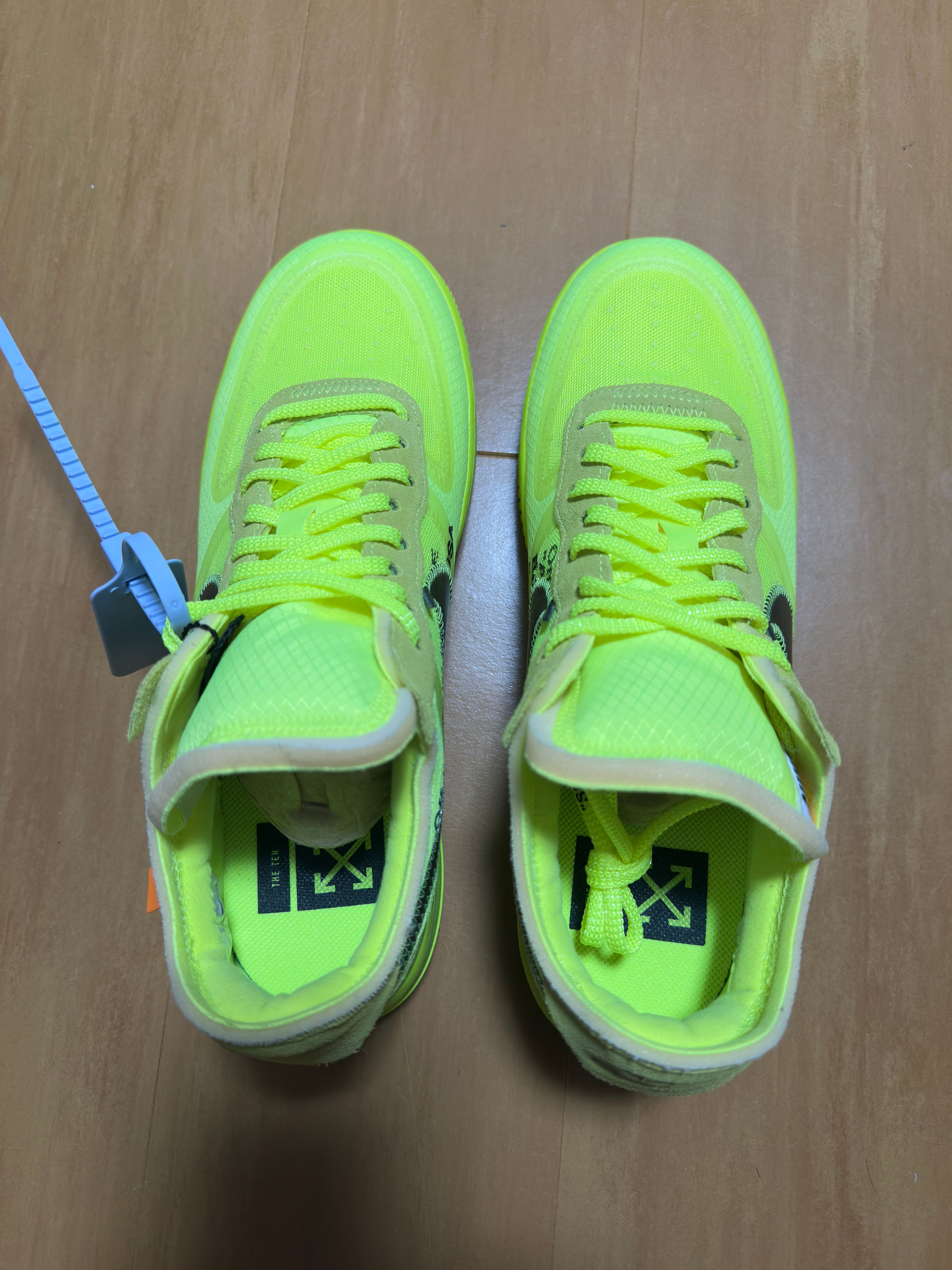 Off-White × Nike Air Force 1 Low "Volt"