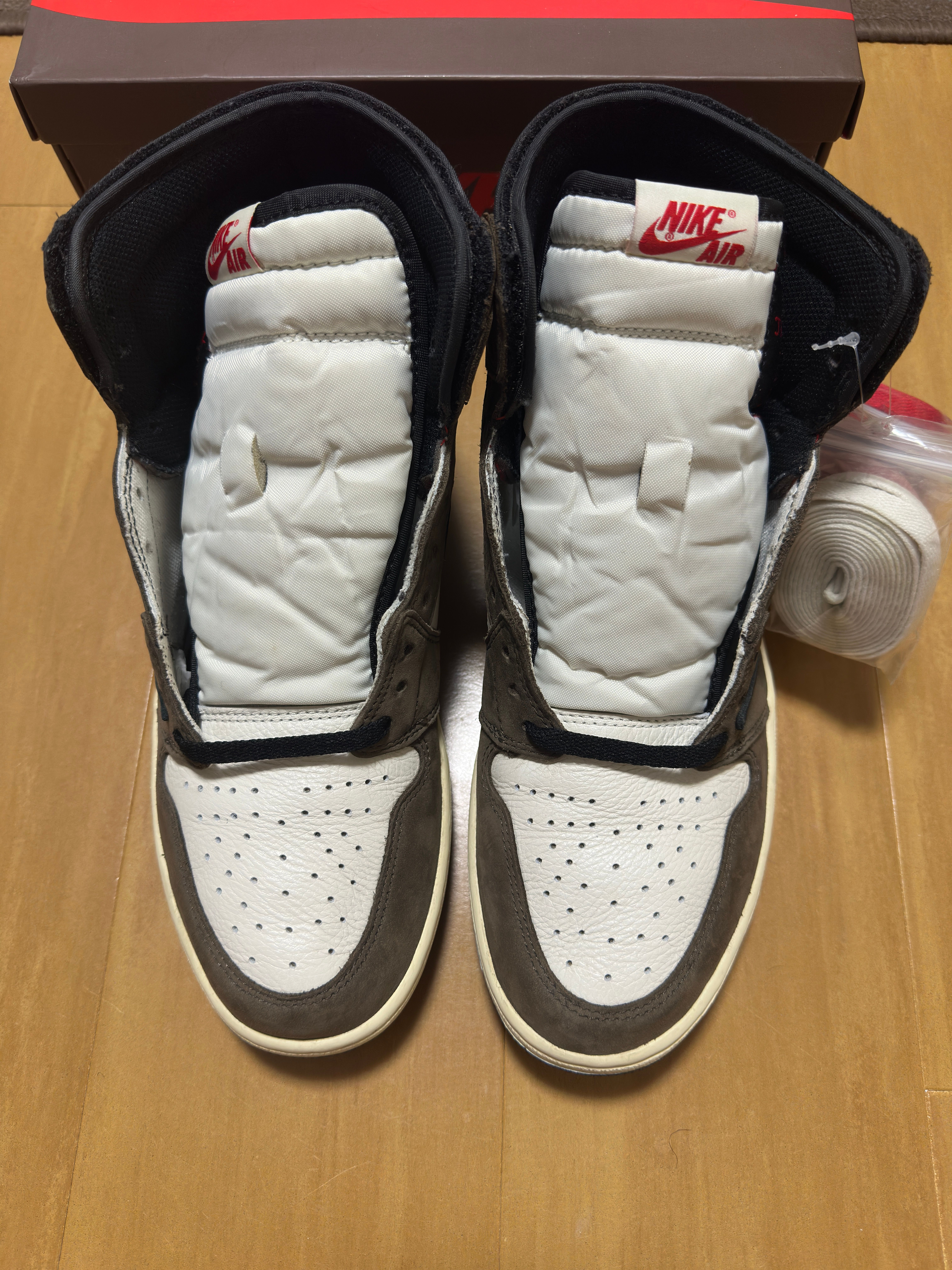 Travis Scott × Nike Air Jordan 1 Retro High OG TS SP "Sail/Dark Mocha"