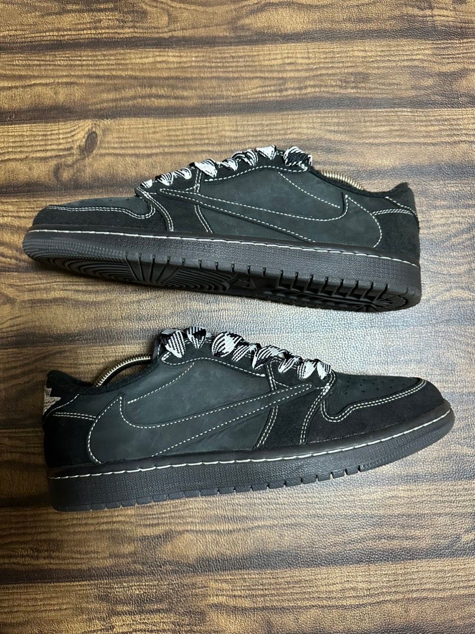 Travis Scott × Nike Air Jordan 1 Low OG SP "Black Phantom"
