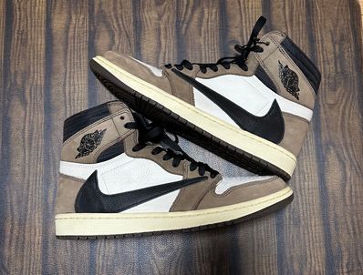 Travis Scott × Nike Air Jordan 1 Retro High OG TS SP "Sail/Dark Mocha"