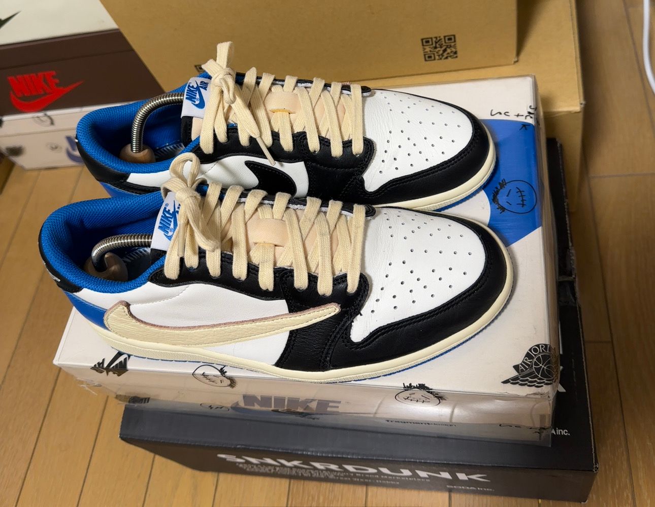 Travis Scott × fragment design × Nike Air Jordan 1 Low OG SP "Military Blue"