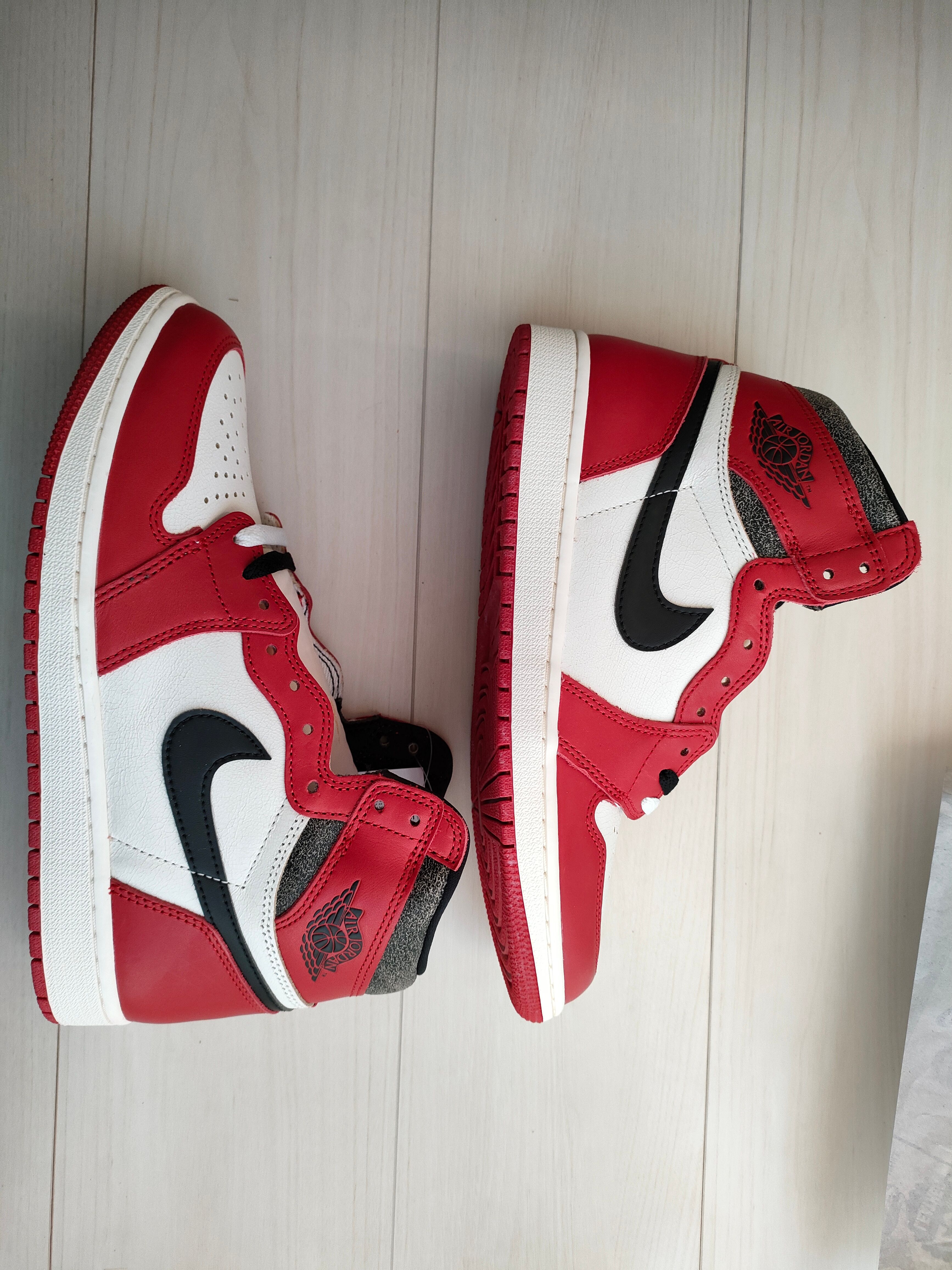 Nike Air Jordan 1 High OG "Lost & Found/Chicago"