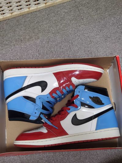 Nike Air Jordan 1 High OG "Fearless"