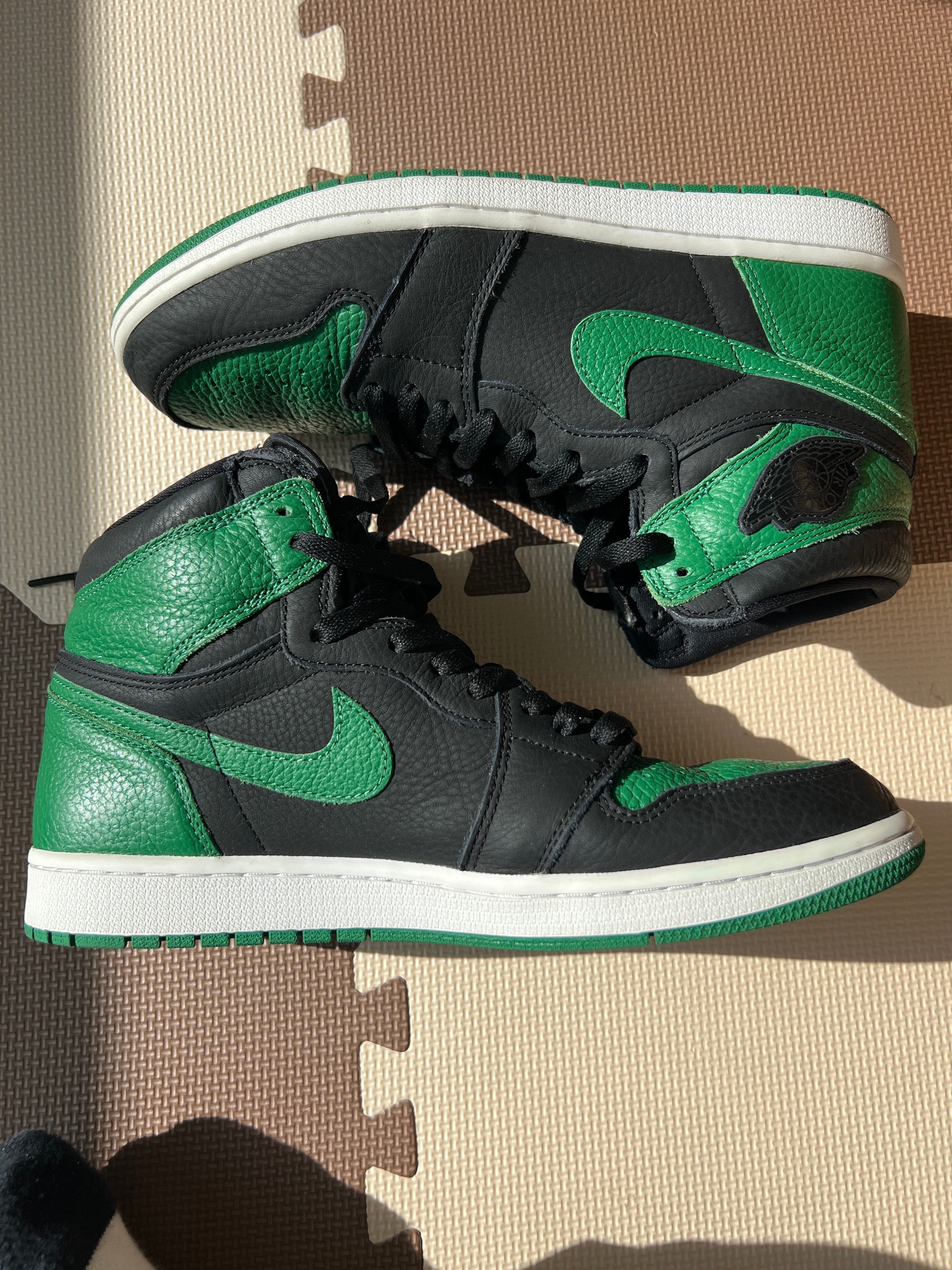 Nike Air Jordan 1 Retro High OG "Black/Pine Green" (2020)