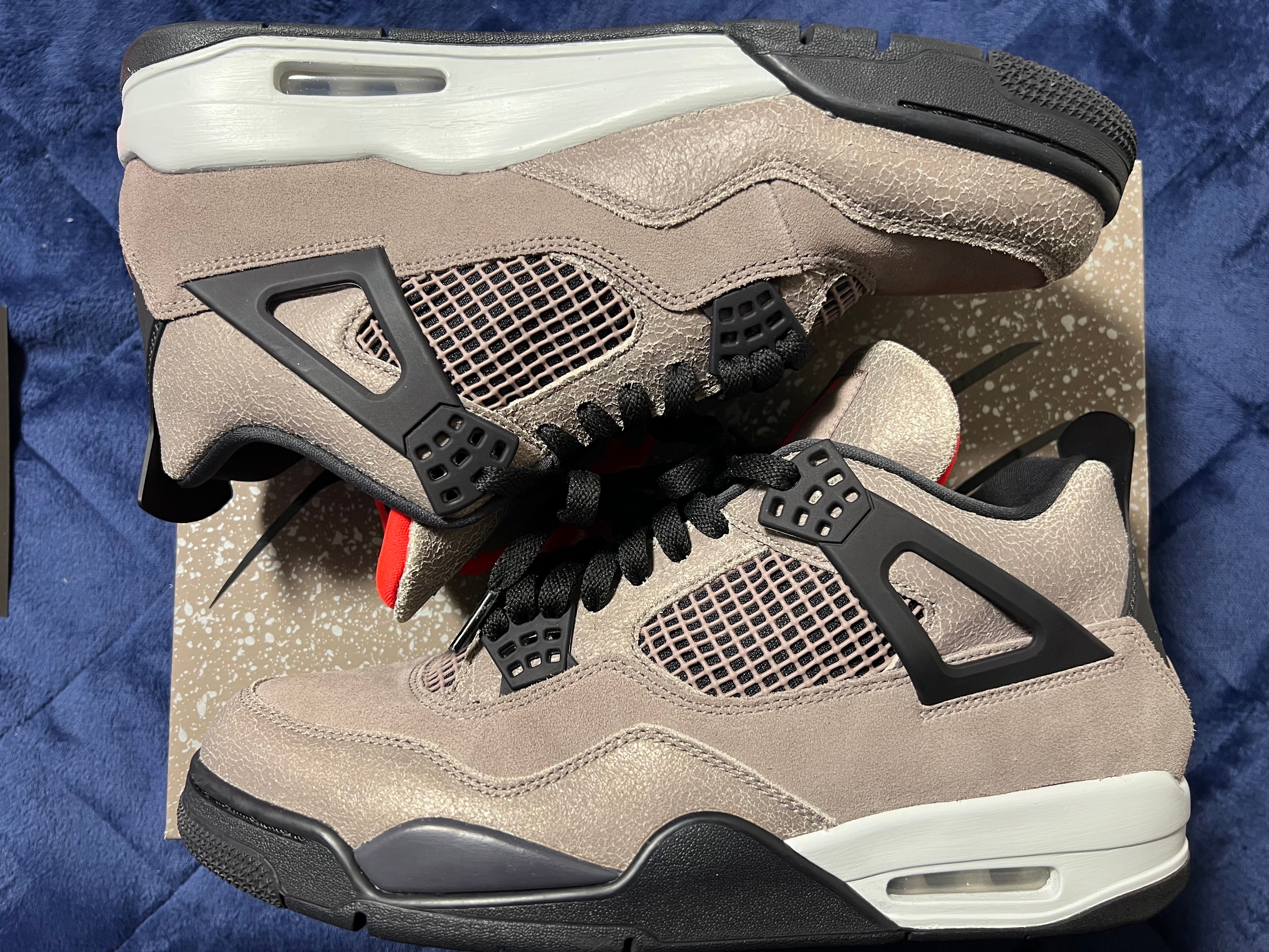 Nike Air Jordan 4 "Taupe Haze"   