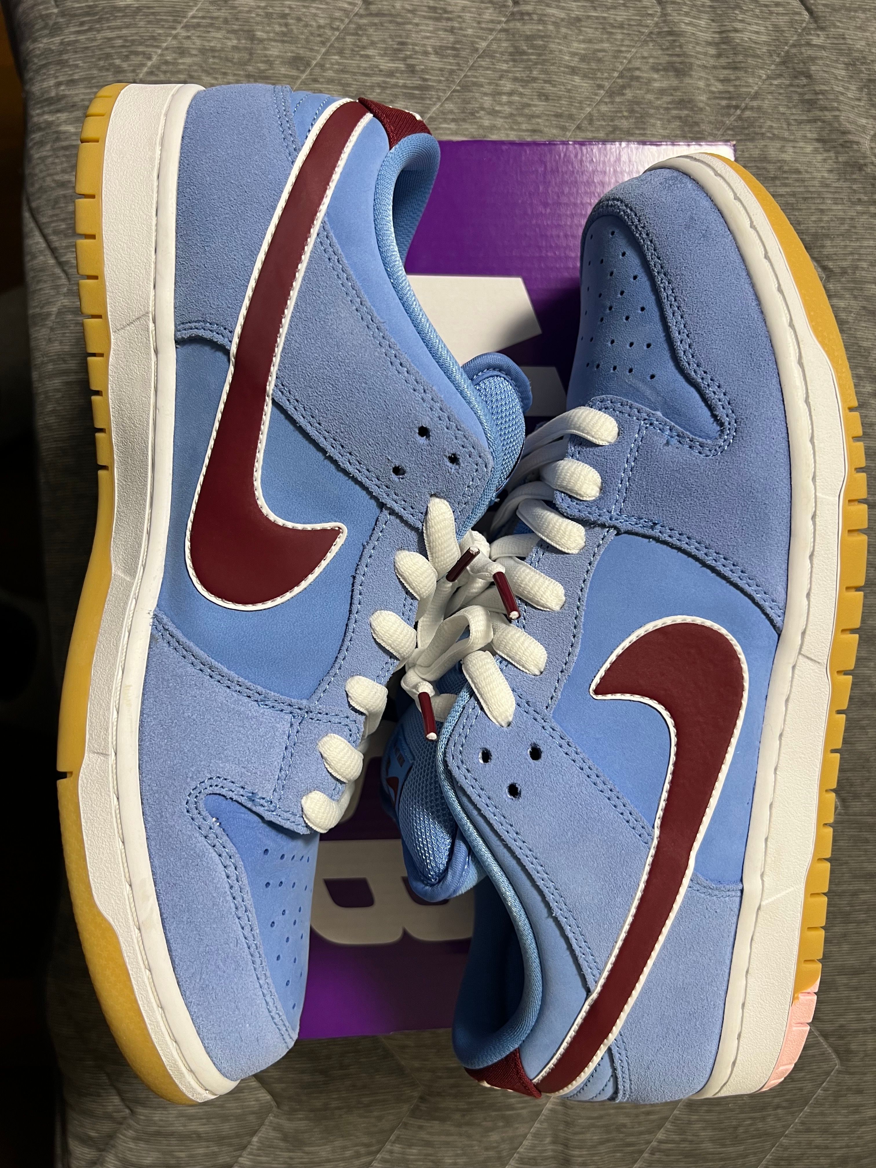 Nike SB Dunk Low Pro "Philadelphia Phillies/Valor Blue and Team Maroon"