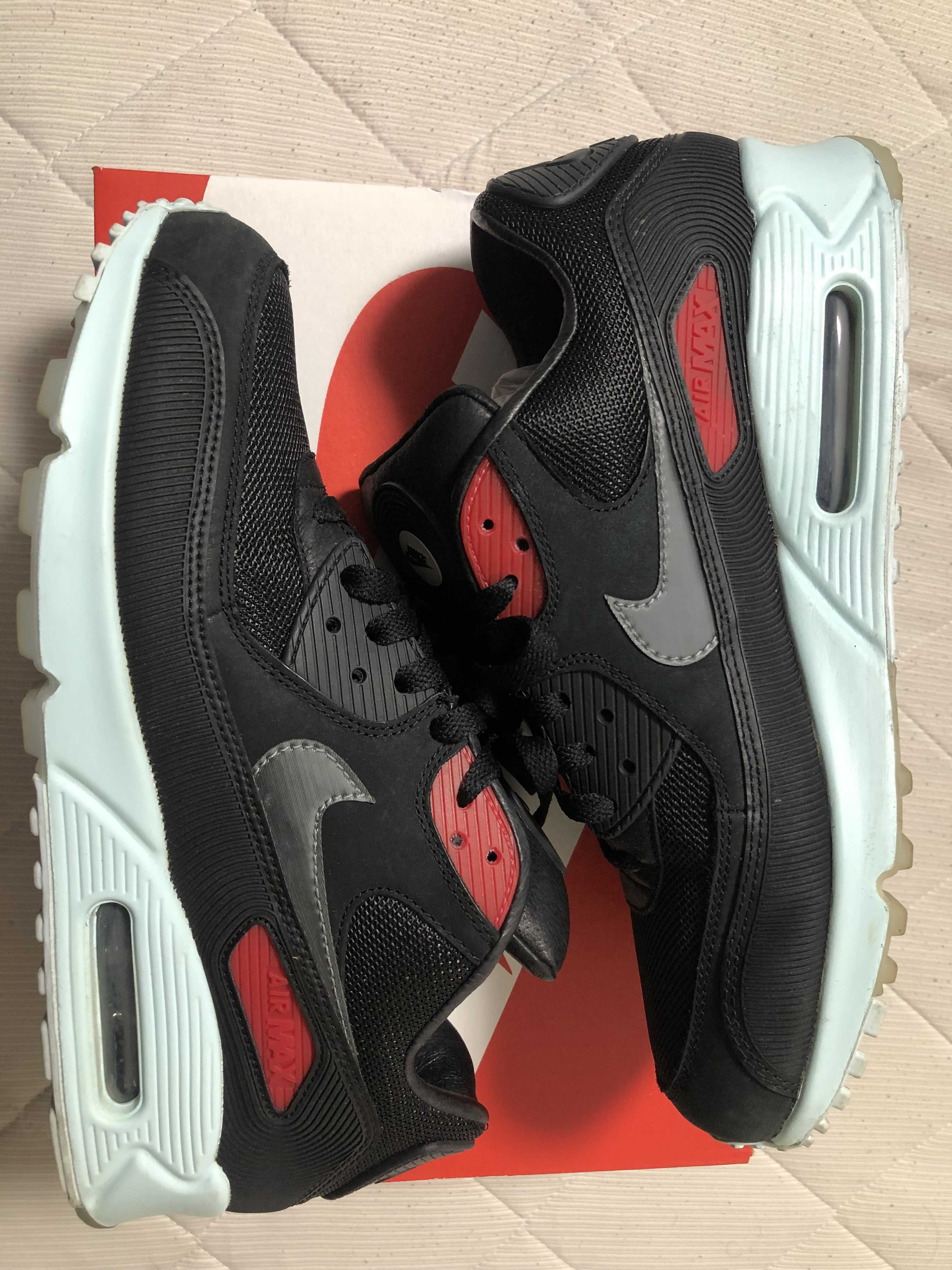 NIKE AIR MAX 90 PREMIUM VINYL