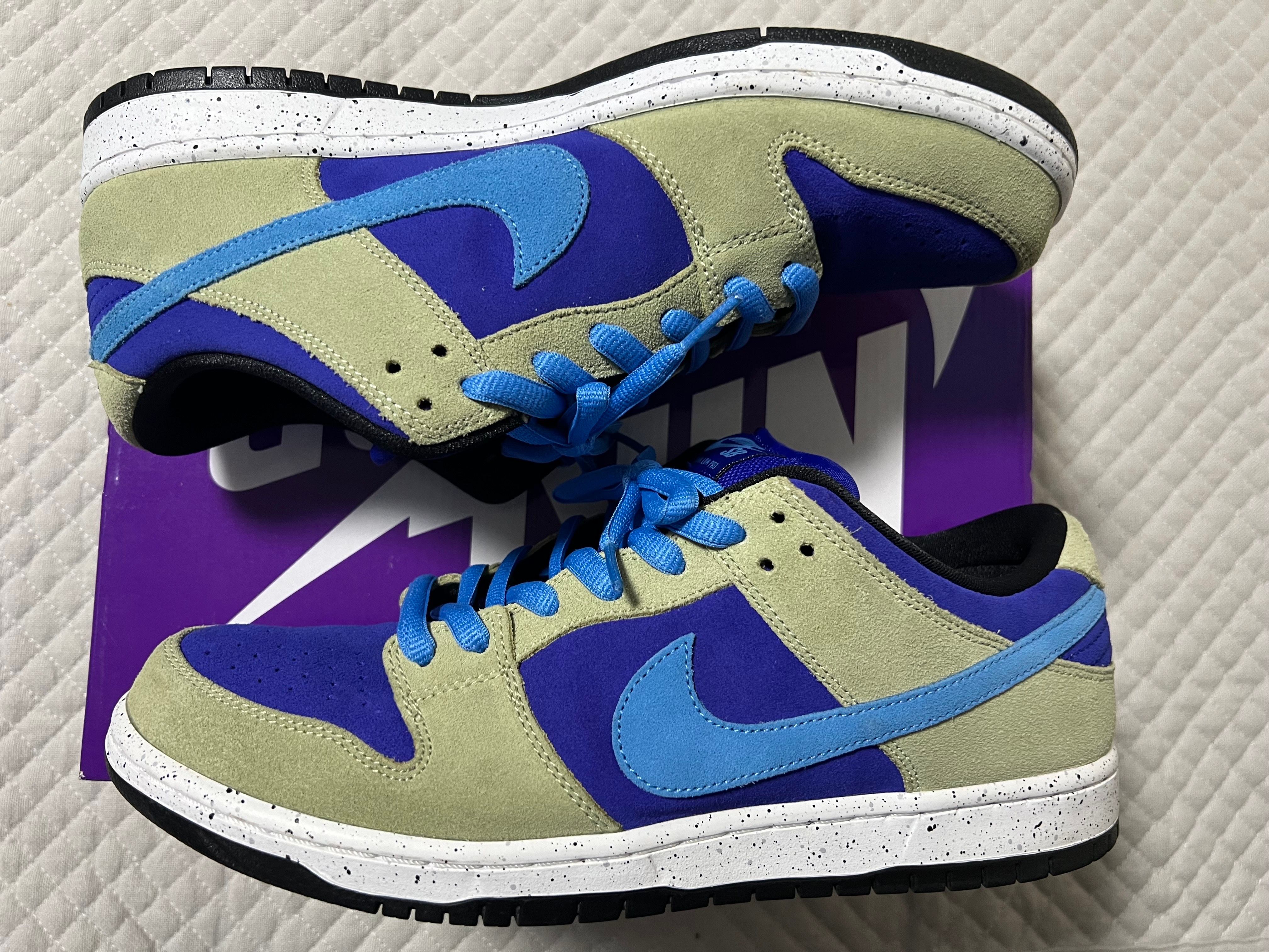 Nike SB Dunk Low "Celadon"