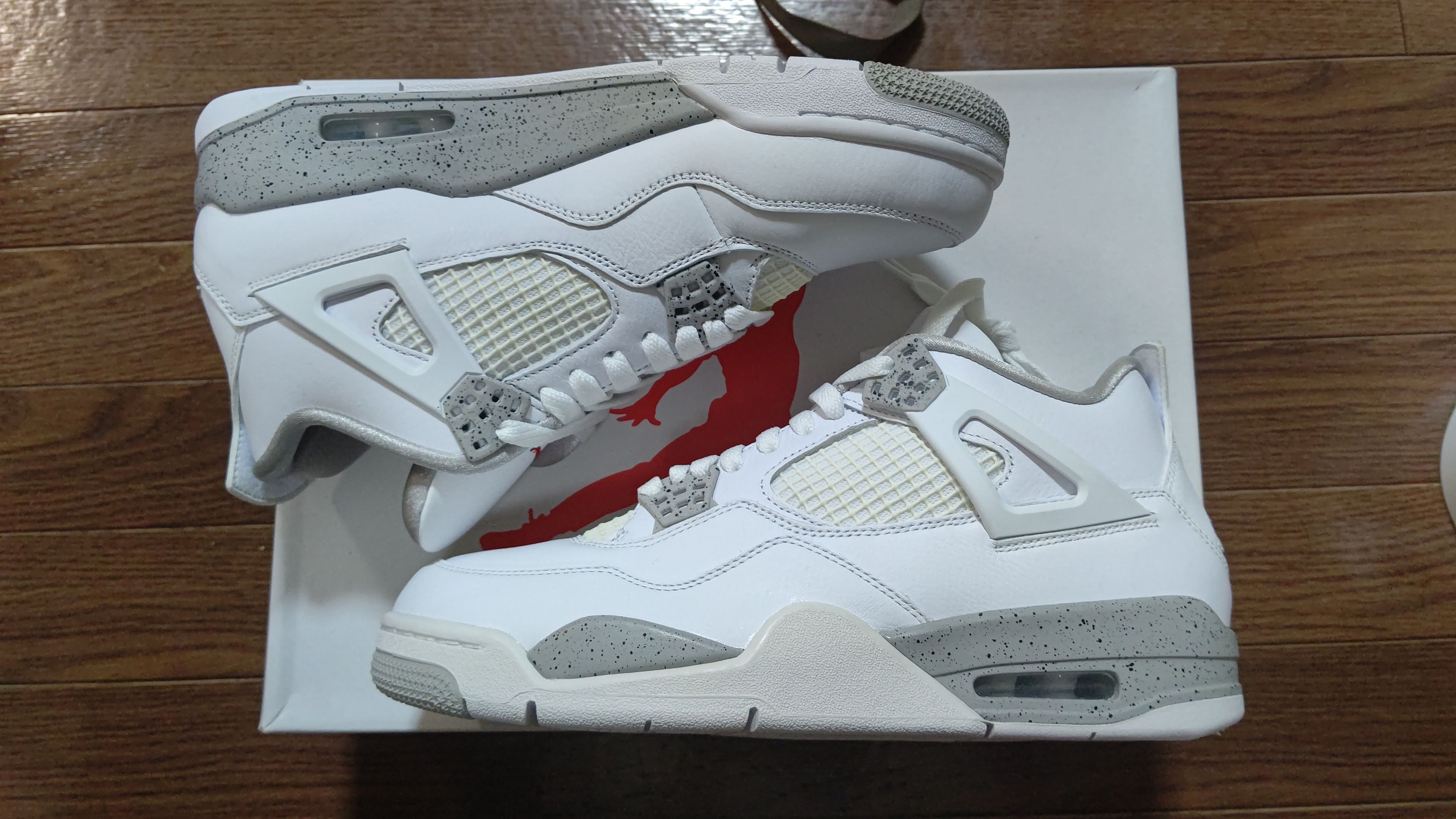 Nike Air Jordan 4 "Tech White"  