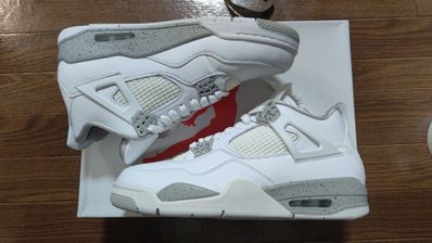 Nike Air Jordan 4 "Tech White"