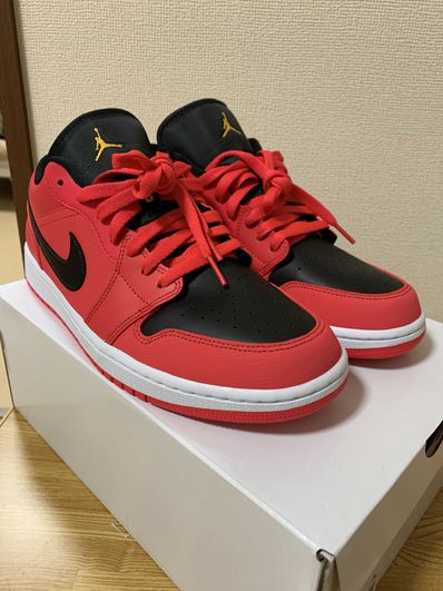 NIKE Women's AIR JORDAN 1 LOW "SIREN RED/BLACK/GOLD"