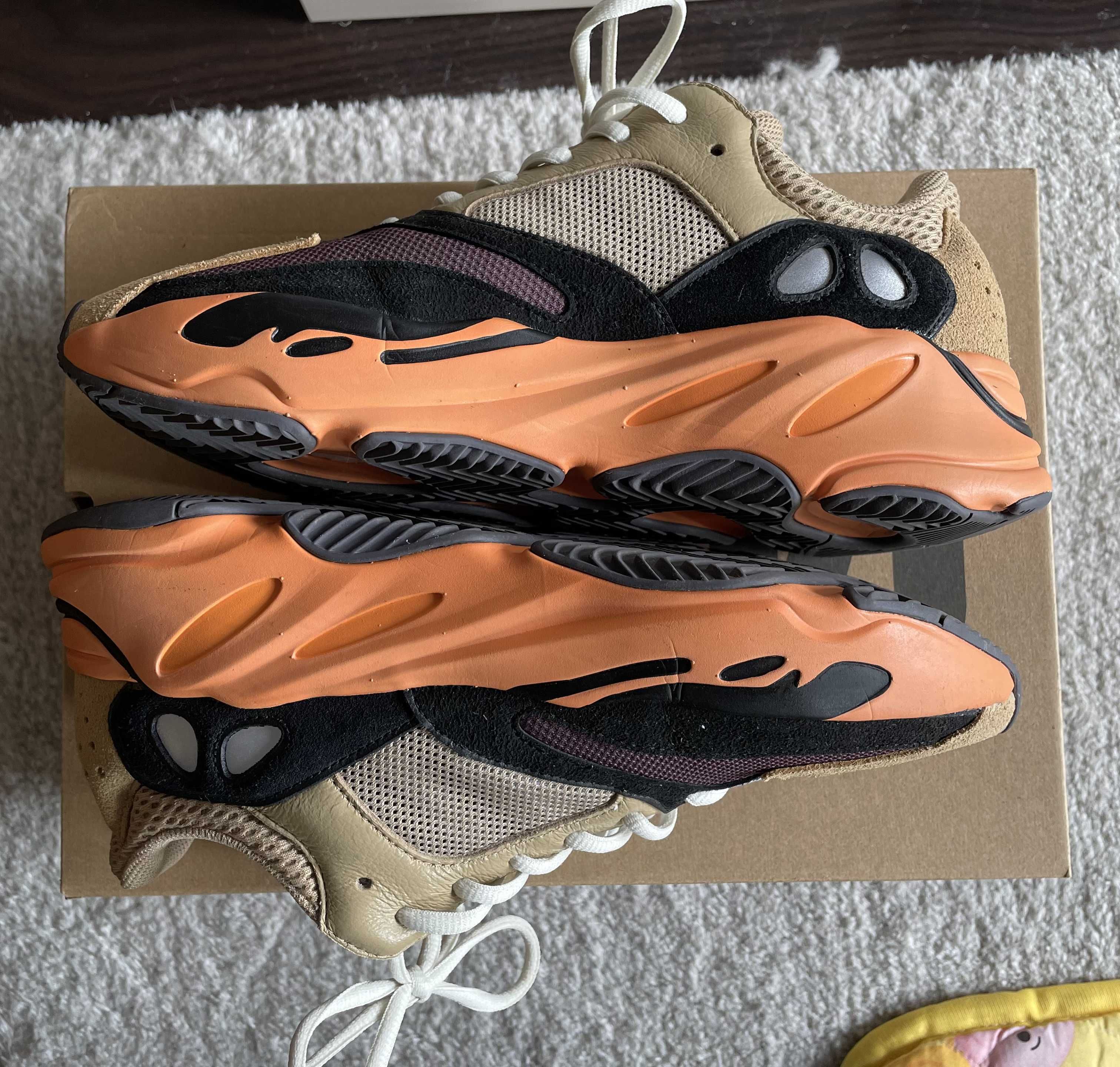 adidas YEEZY Boost 700 "Enflame Amber"