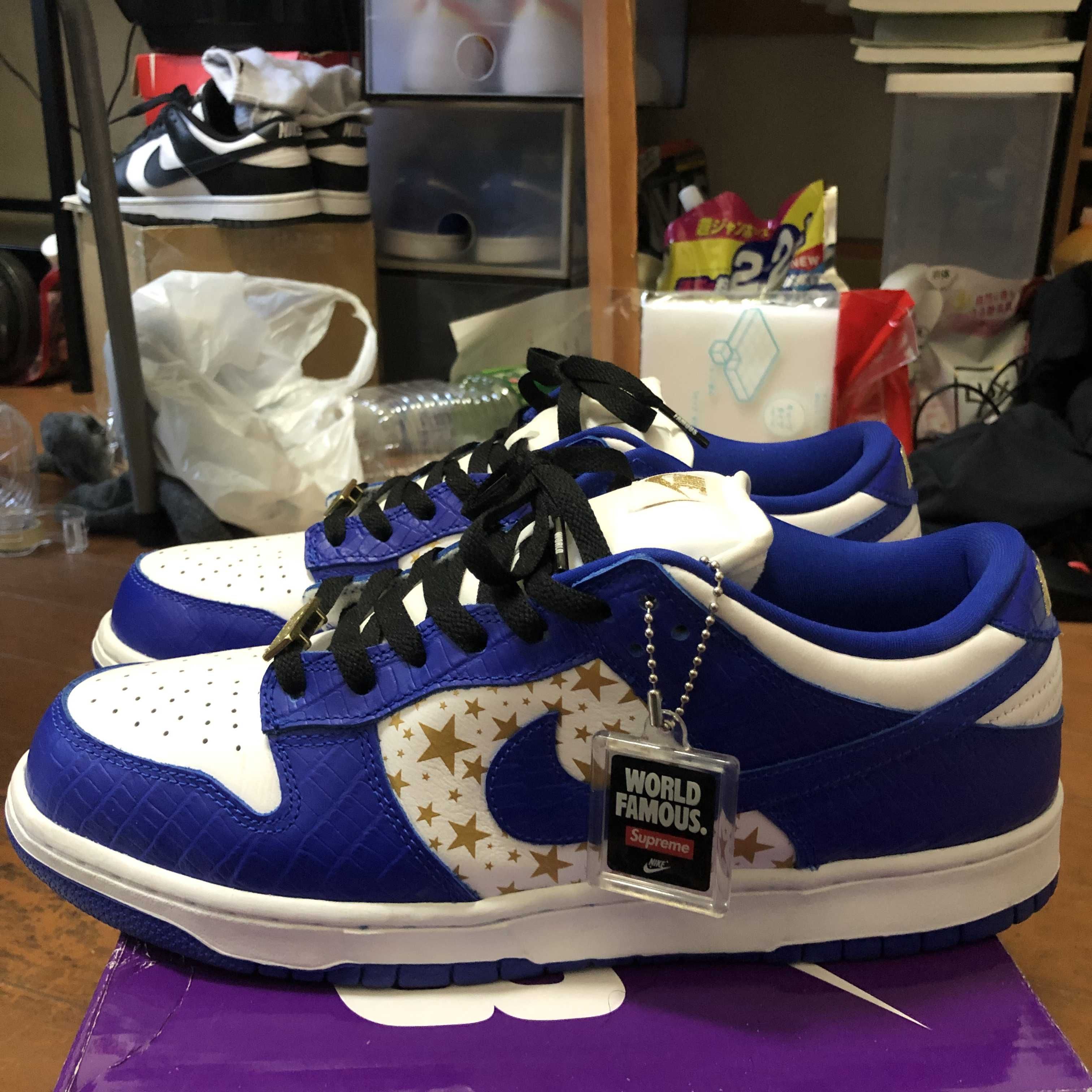 Supreme × Nike SB Dunk Low OG QS Gold Stars "White/Hyper Blue"