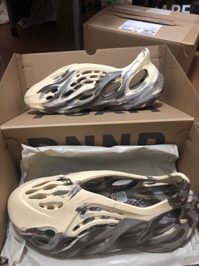 adidas Originals YEEZY Foam Runner "MX Cream Clay"