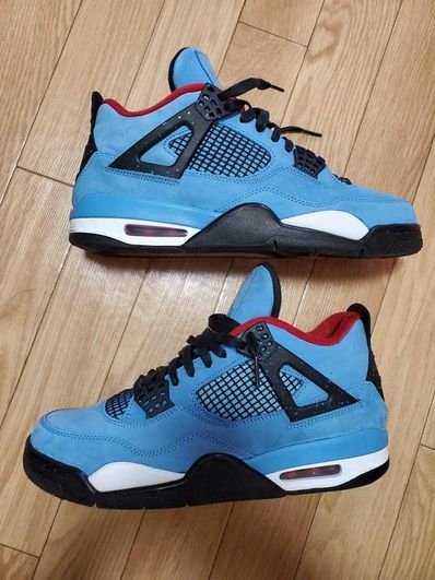 Travis Scott × Nike Air Jordan 4 Retro Cactus Jack "University Blue"