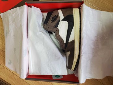Travis Scott × Nike Air Jordan 1 Retro High OG TS SP "Sail/Dark Mocha"