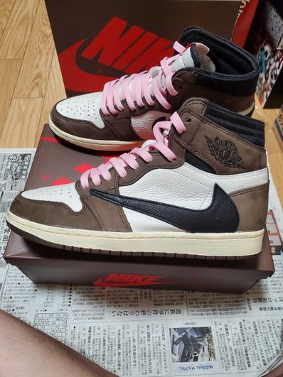 Travis Scott × Nike Air Jordan 1 Retro High OG TS SP "Sail/Dark Mocha"