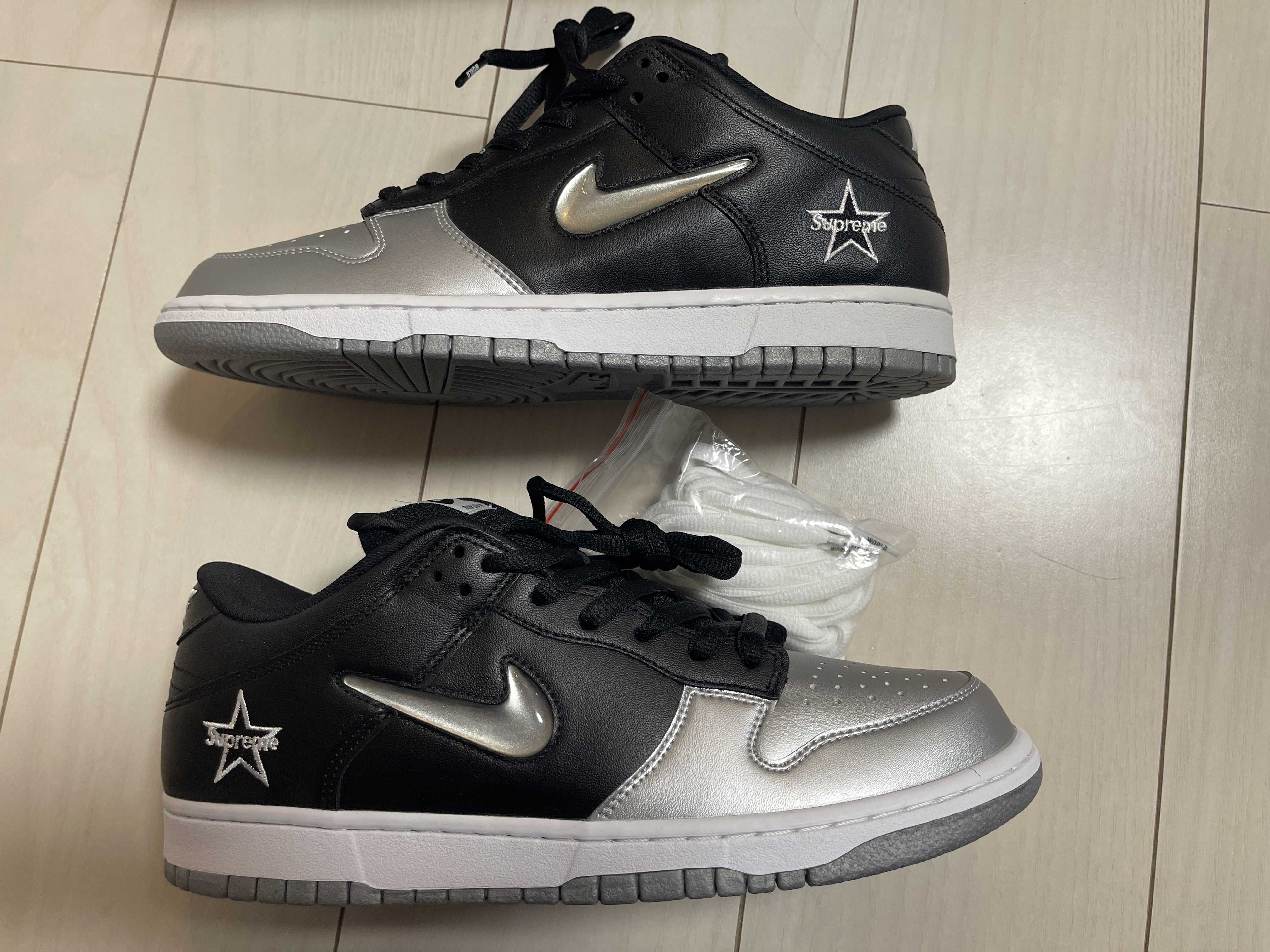 Supreme × Nike Dunk Low "Metallic Silver/Black"