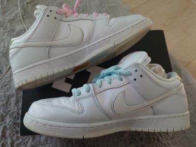 Nike SB Dunk Low "Be True"