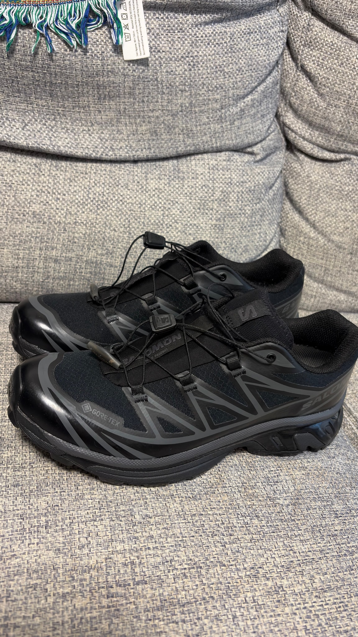 Salomon XT-6 GORE-TEX "Blacked Out"