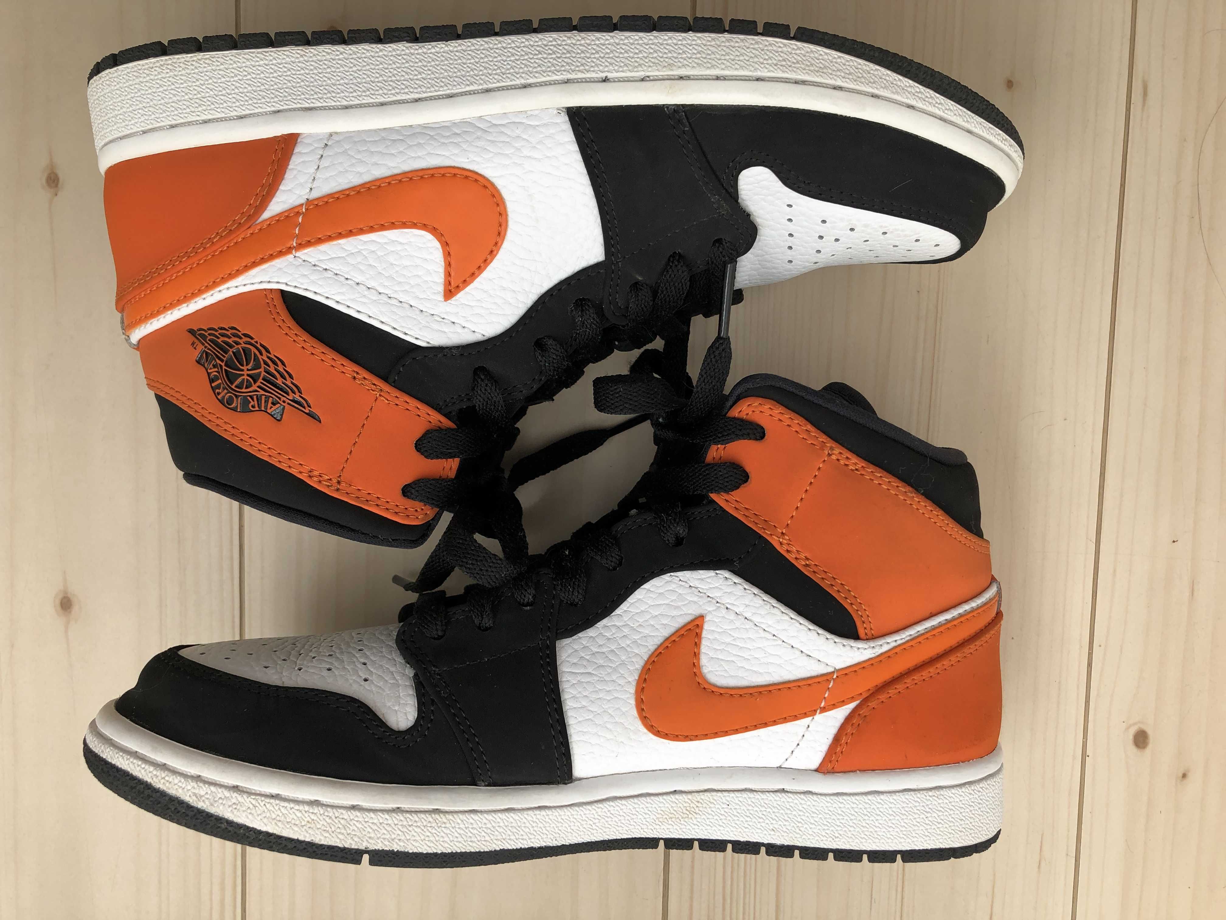 NIKE AIR JORDAN 1 MID "SHATTERED BACKBOARD"